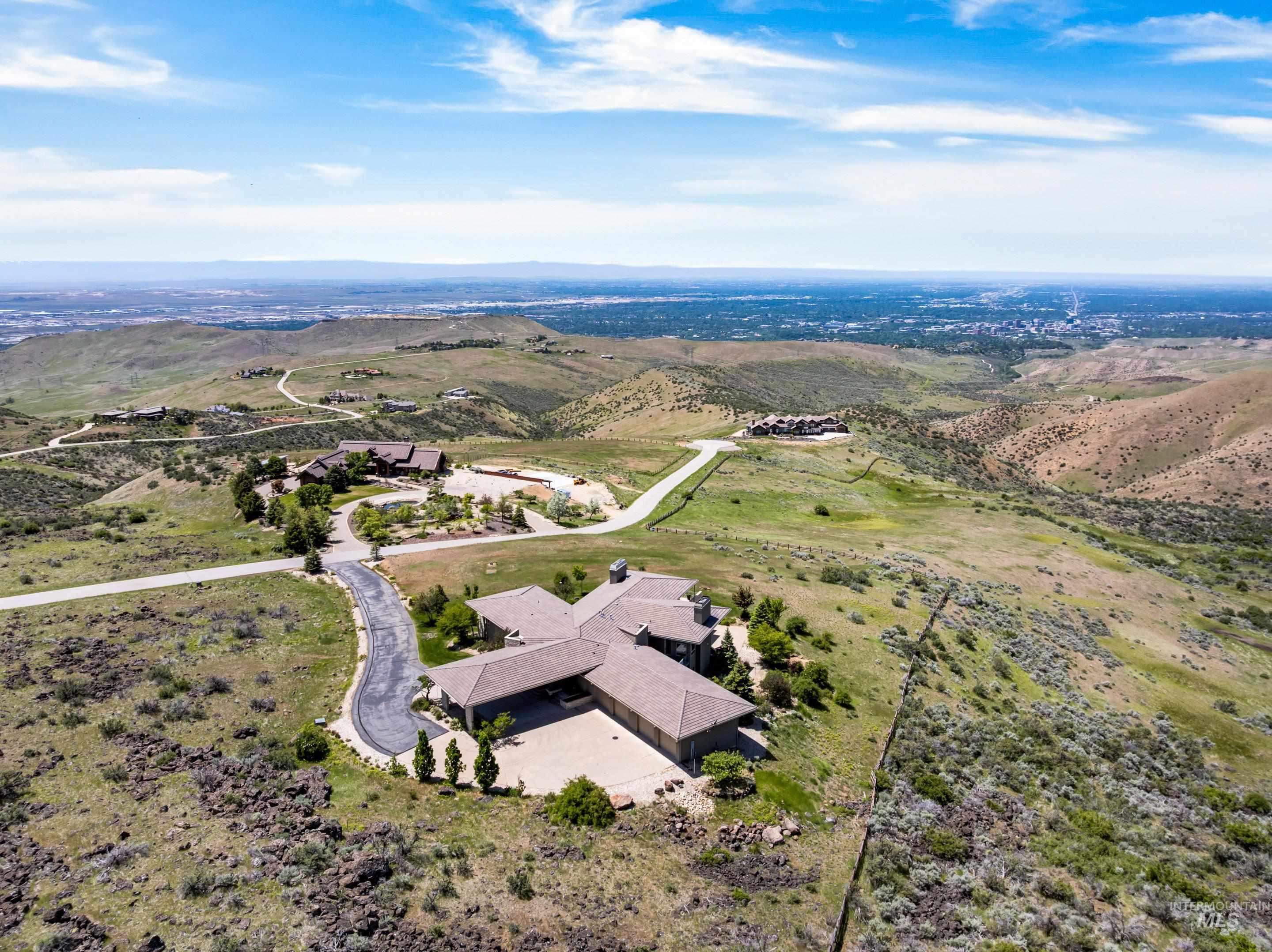 6329 E Wildhorse Ln, Boise, Idaho 83712, 4 Bedrooms, 4.5 Bathrooms, Residential For Sale, Price $2,699,900,MLS 98991644