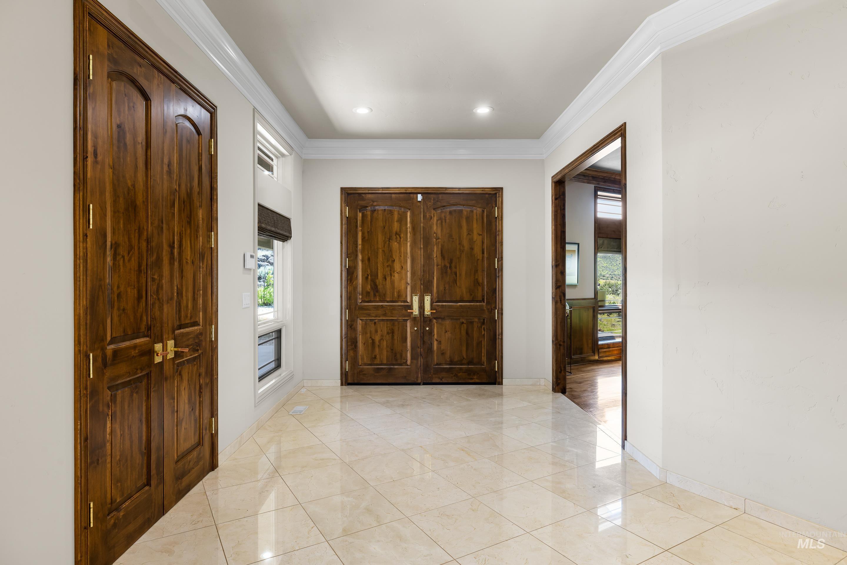 6329 E Wildhorse Ln, Boise, Idaho 83712, 4 Bedrooms, 4.5 Bathrooms, Residential For Sale, Price $2,699,900,MLS 98991644