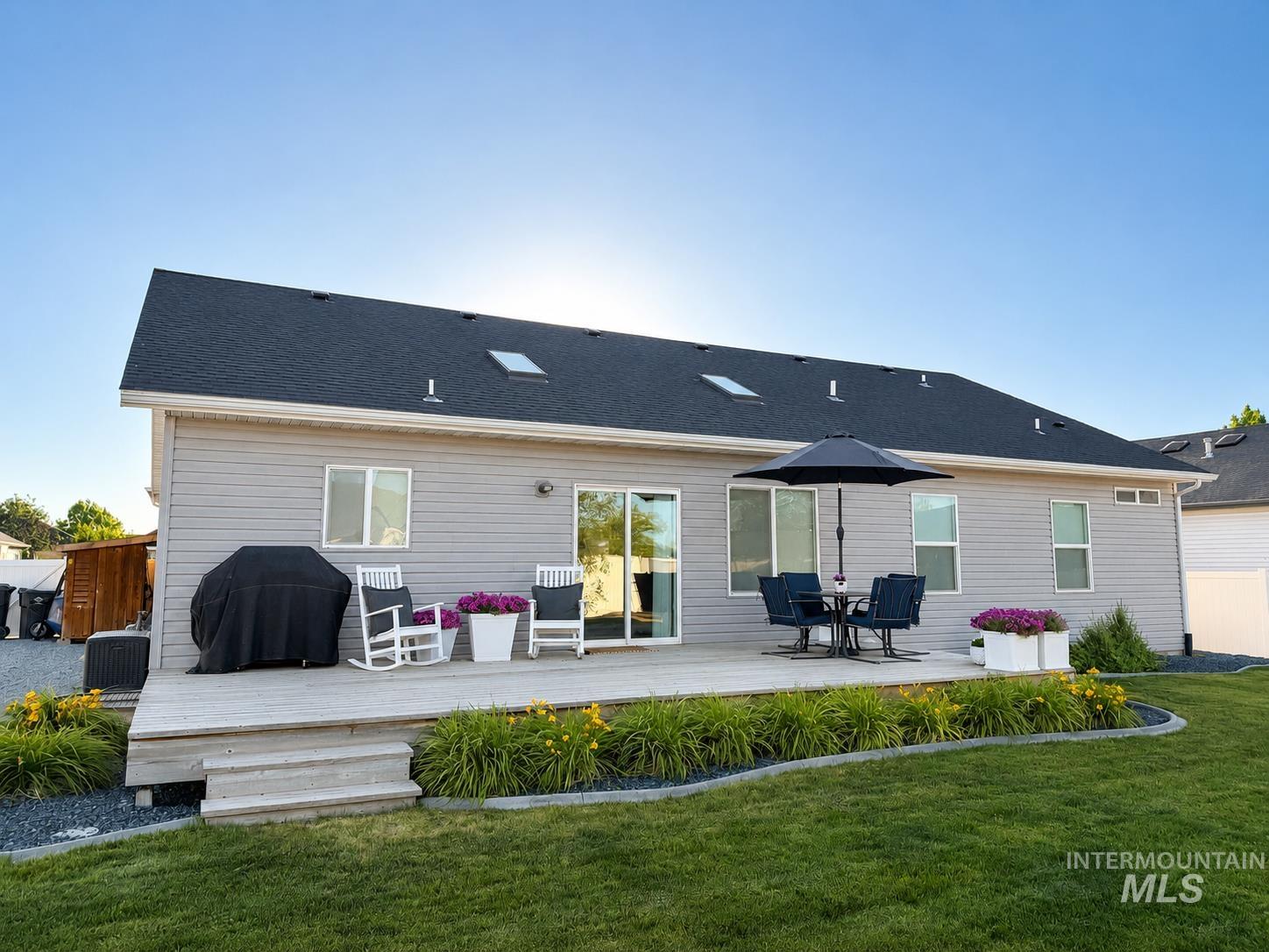 281 Glacier Meadows Way, Kimberly, Idaho 83341, 5 Bedrooms, 3 Bathrooms, Residential For Sale, Price $565,000,MLS 98991649