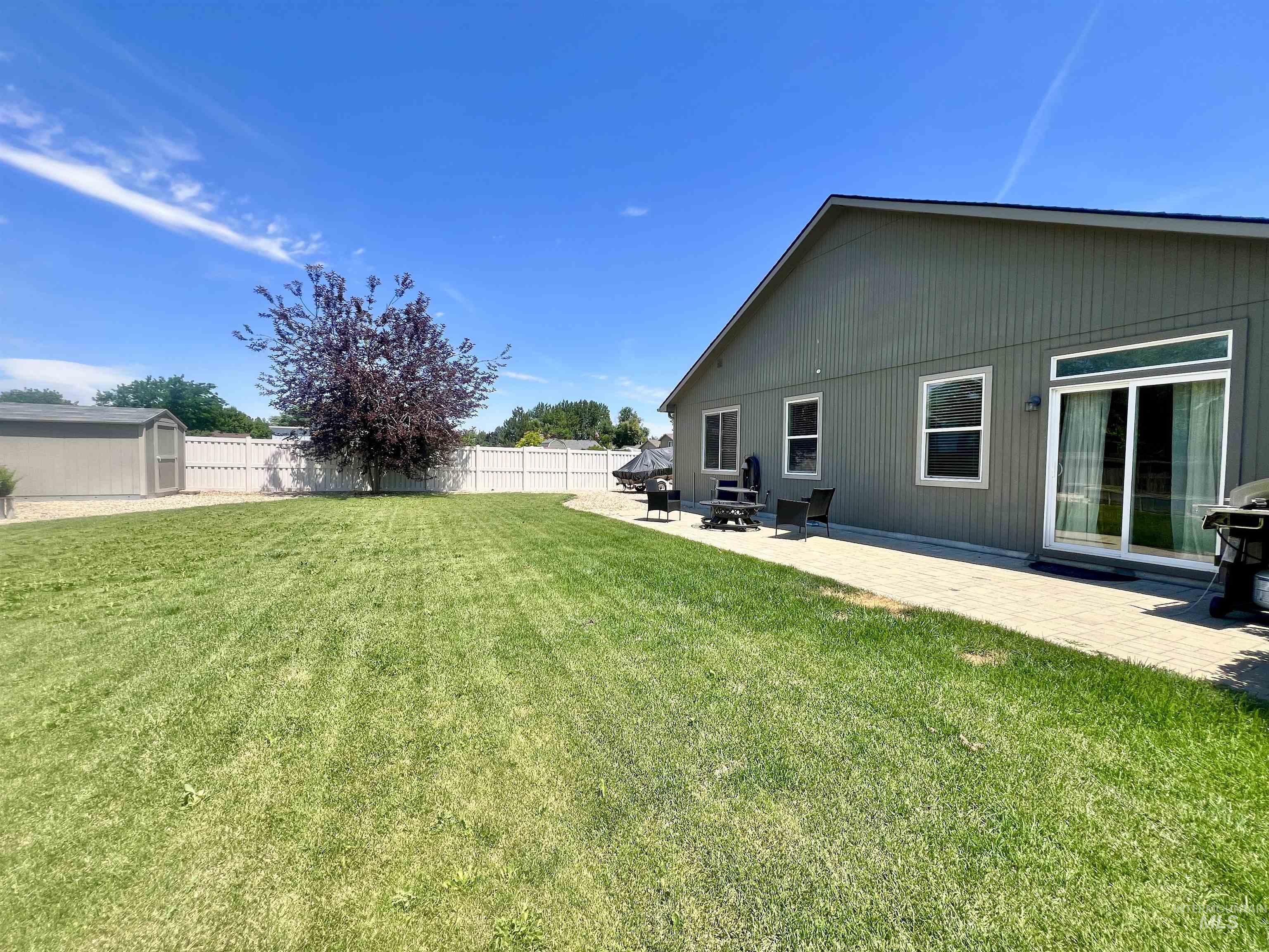 2206 E Elm Grove Drive, Nampa, Idaho 83686, 3 Bedrooms, 2 Bathrooms, Residential For Sale, Price $450,000,MLS 98991652