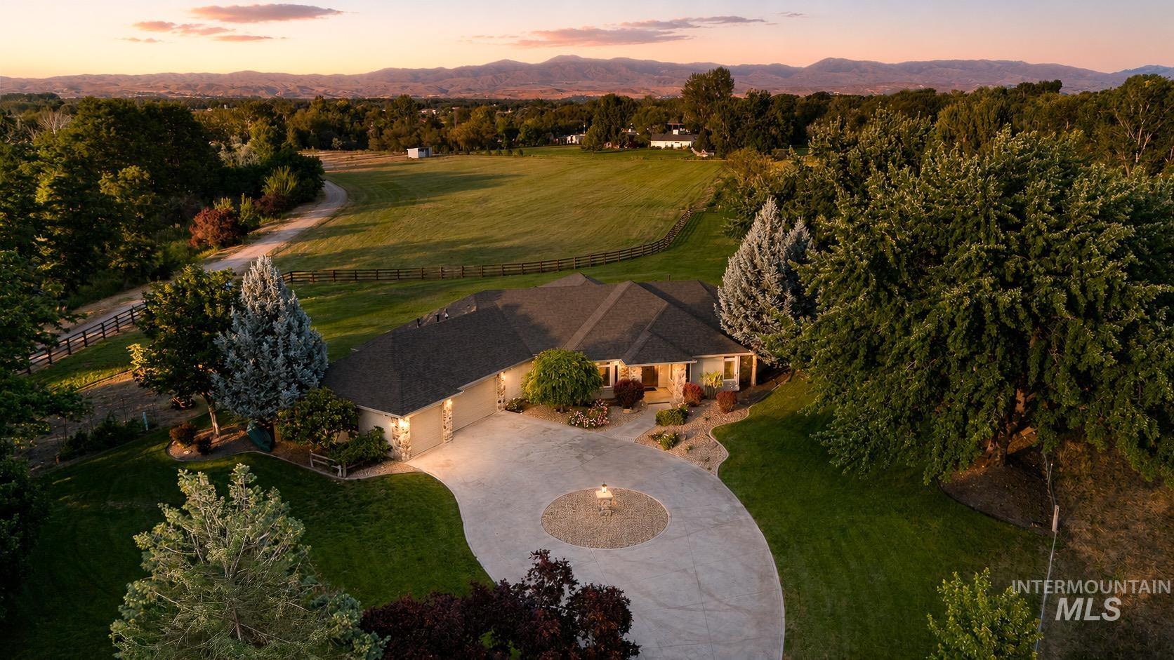 2050 S Artesian Rd, Eagle, Idaho 83616, 4 Bedrooms, 3.5 Bathrooms, Residential For Sale, Price $2,999,999,MLS 98991653