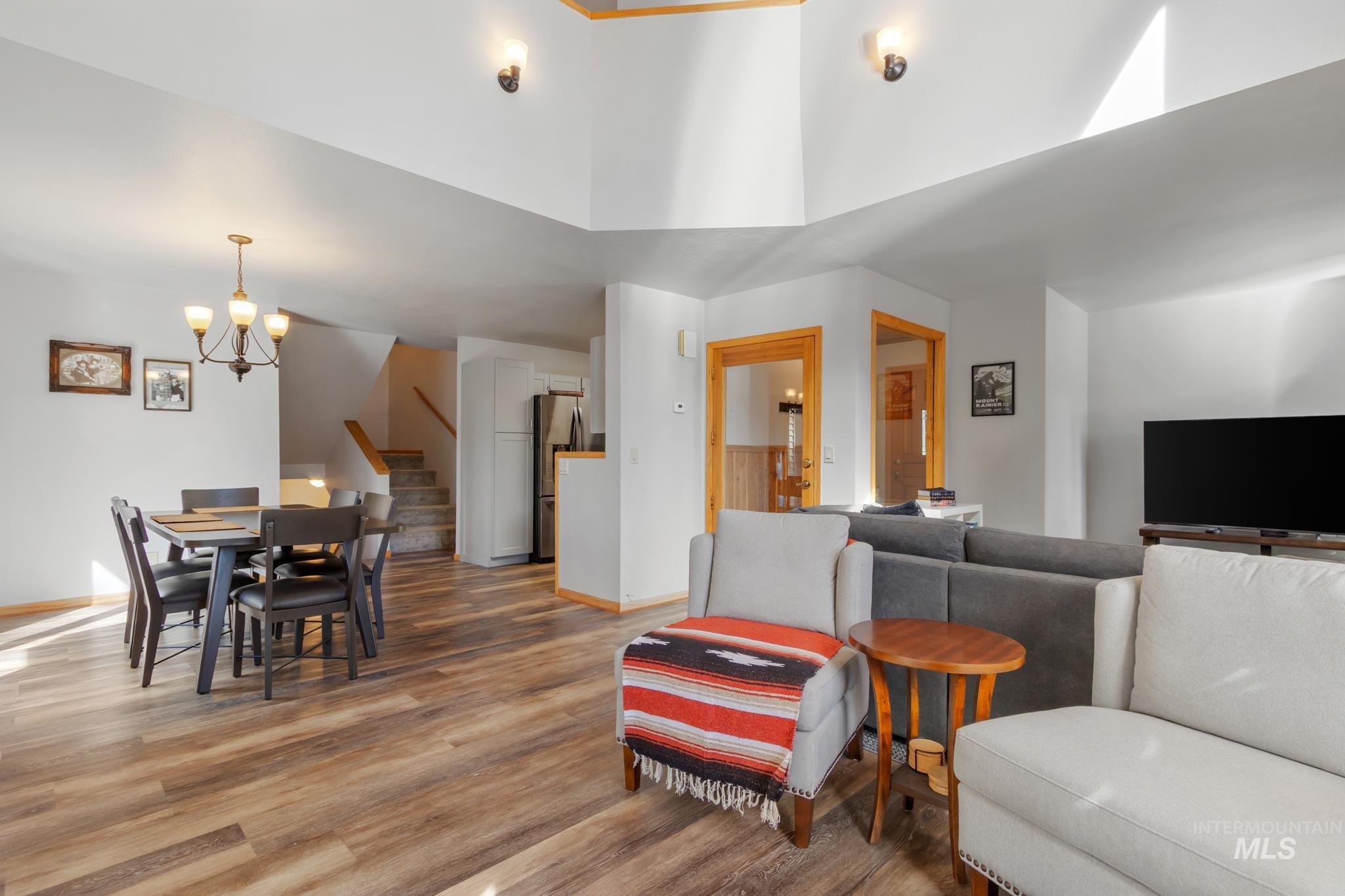 7 Elderberry Circle, Idaho City, Idaho 83631, 3 Bedrooms, 2 Bathrooms, Residential For Sale, Price $519,000,MLS 98991657