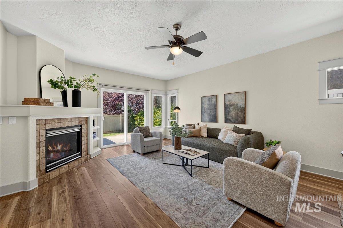47 S Selwood Ln, Star, Idaho 83669-5079, 3 Bedrooms, 2 Bathrooms, Residential For Sale, Price $399,900,MLS 98991659
