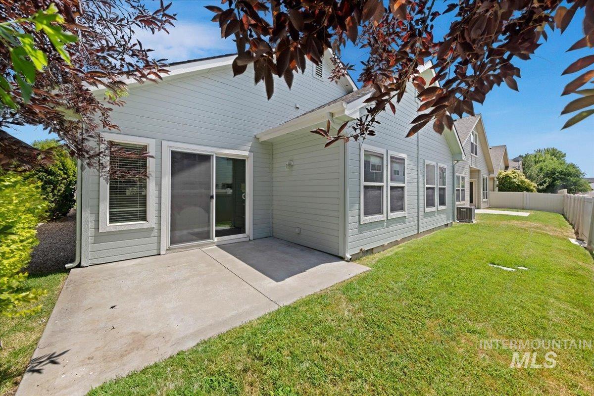 47 S Selwood Ln, Star, Idaho 83669-5079, 3 Bedrooms, 2 Bathrooms, Residential For Sale, Price $399,900,MLS 98991659