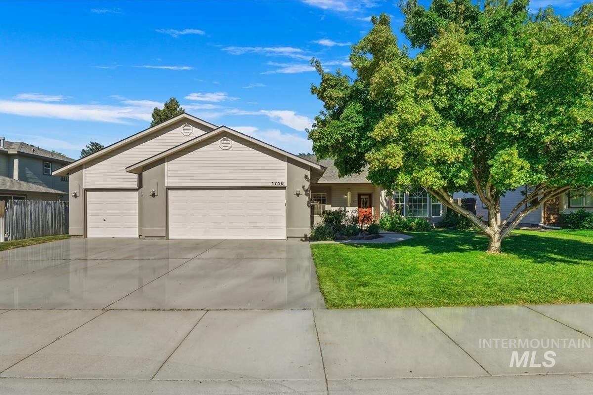 1748 S Goldsmith Ave, Meridian, Idaho 83642, 4 Bedrooms, 2 Bathrooms, Residential For Sale, Price $500,000, 98991661