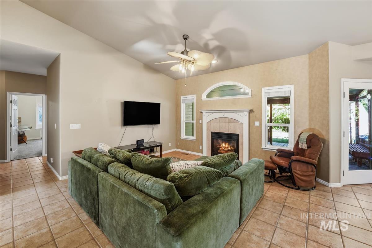 1748 S Goldsmith Ave, Meridian, Idaho 83642, 4 Bedrooms, 2 Bathrooms, Residential For Sale, Price $500,000, 98991661