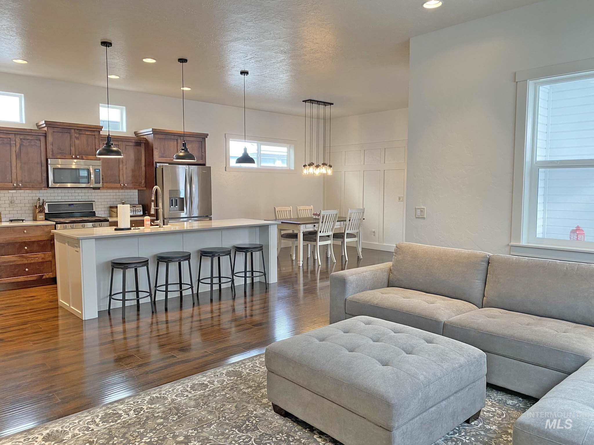 538 W Cagney St, Meridian, Idaho 83646, 3 Bedrooms, 2 Bathrooms, Residential For Sale, Price $525,000, 98991664