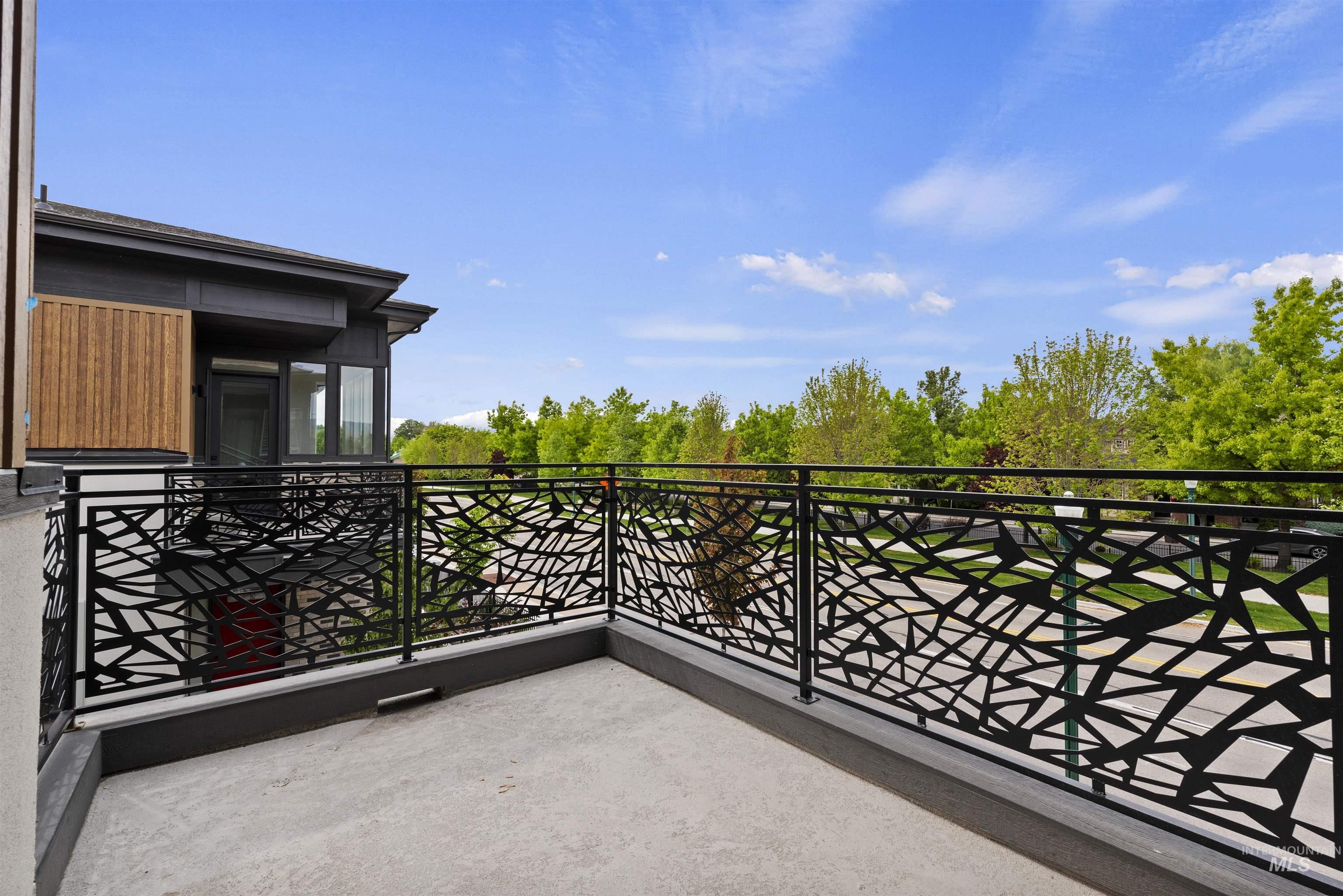 386 E Presidio Ln, Eagle, Idaho 83616, 3 Bedrooms, 2.5 Bathrooms, Residential For Sale, Price $565,000, 98991665