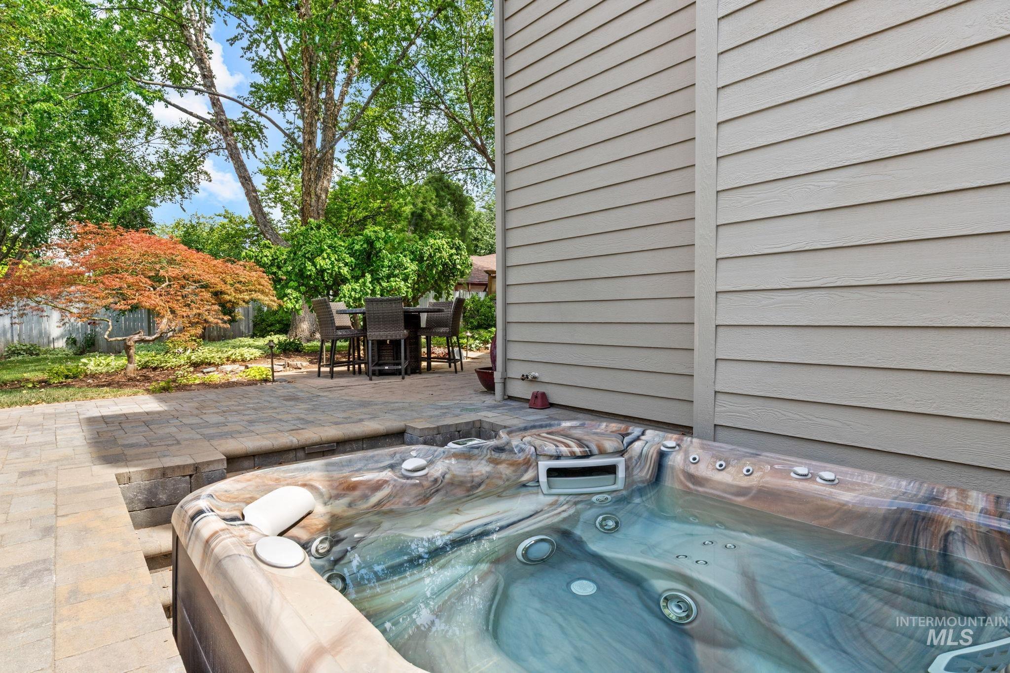5146 N Greyloch, Boise, Idaho 83704, 5 Bedrooms, 4.5 Bathrooms, Residential For Sale, Price $975,000, 98991668