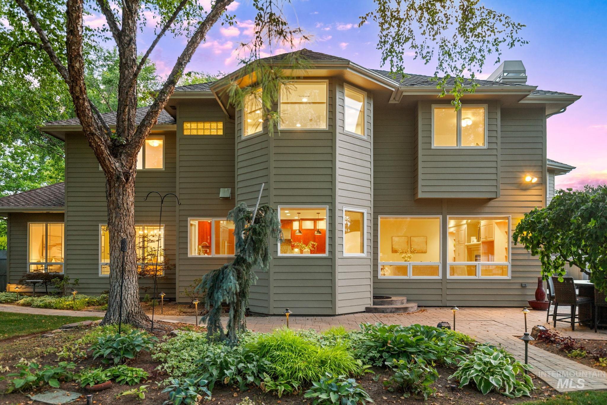 5146 N Greyloch, Boise, Idaho 83704, 5 Bedrooms, 4.5 Bathrooms, Residential For Sale, Price $975,000, 98991668