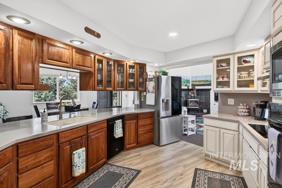 653 Indian Hills Drive, Moscow, Idaho 83843, 4 Bedrooms, 3 Bathrooms, Residential For Sale, Price $679,000, 98991669