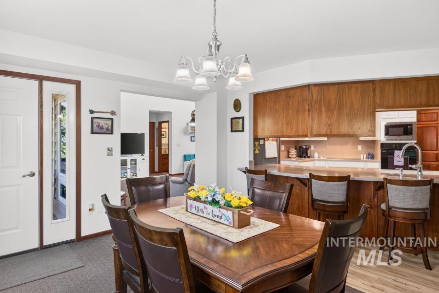 653 Indian Hills Drive, Moscow, Idaho 83843, 4 Bedrooms, 3 Bathrooms, Residential For Sale, Price $679,000, 98991669
