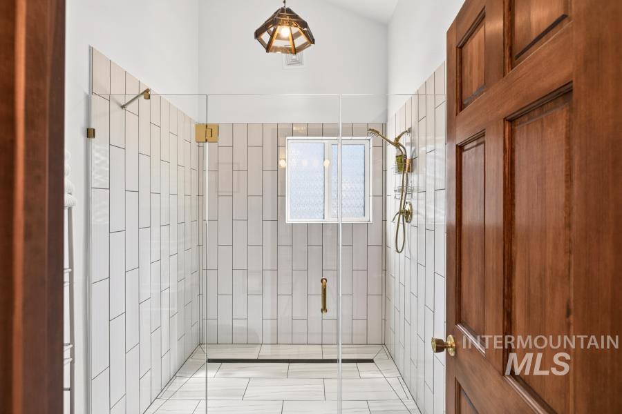 653 Indian Hills Drive, Moscow, Idaho 83843, 4 Bedrooms, 3 Bathrooms, Residential For Sale, Price $679,000, 98991669