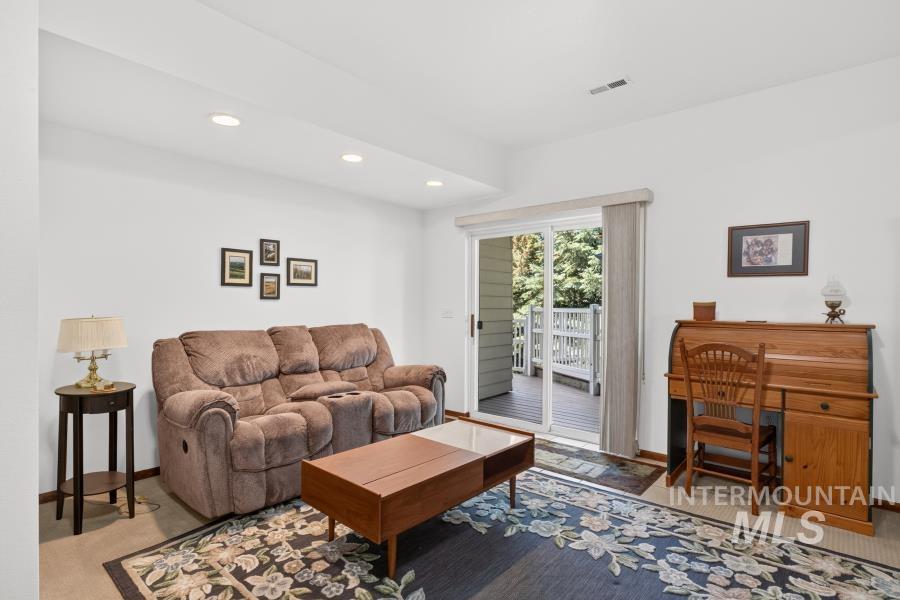 653 Indian Hills Drive, Moscow, Idaho 83843, 4 Bedrooms, 3 Bathrooms, Residential For Sale, Price $679,000, 98991669