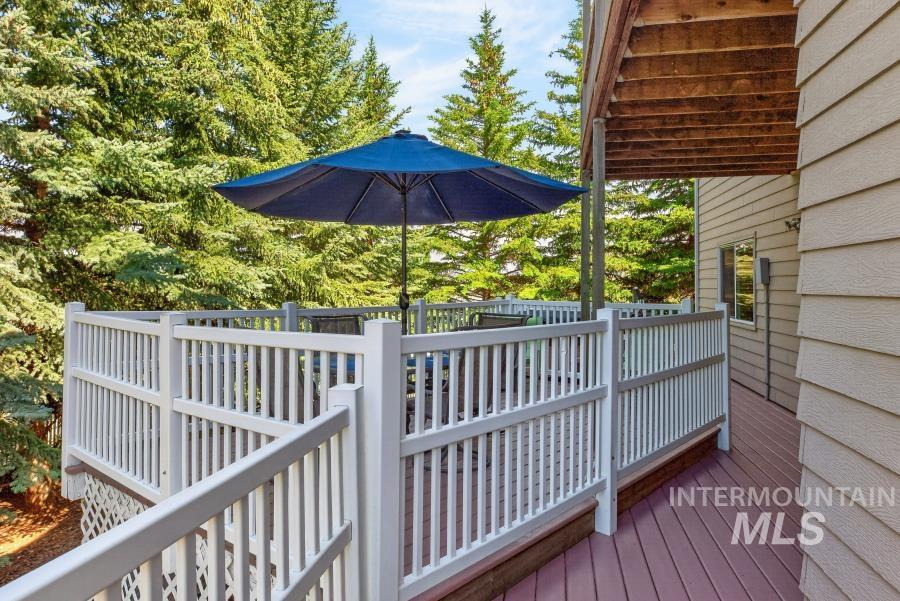 653 Indian Hills Drive, Moscow, Idaho 83843, 4 Bedrooms, 3 Bathrooms, Residential For Sale, Price $679,000, 98991669