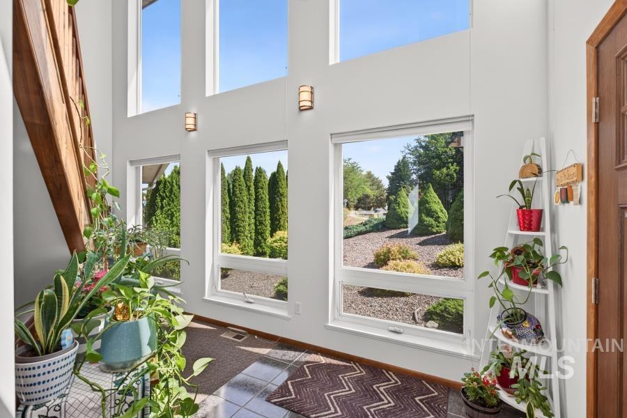 653 Indian Hills Drive, Moscow, Idaho 83843, 4 Bedrooms, 3 Bathrooms, Residential For Sale, Price $679,000, 98991669