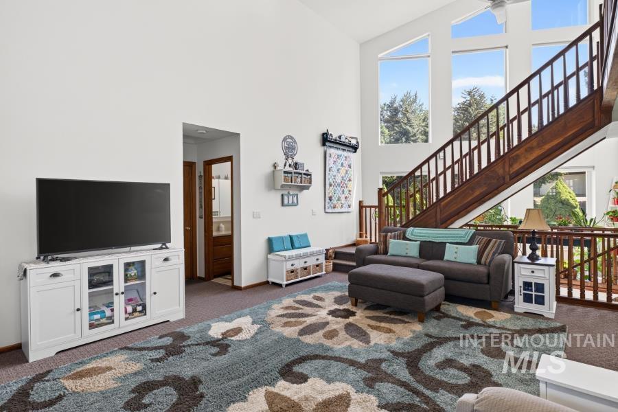 653 Indian Hills Drive, Moscow, Idaho 83843, 4 Bedrooms, 3 Bathrooms, Residential For Sale, Price $679,000, 98991669