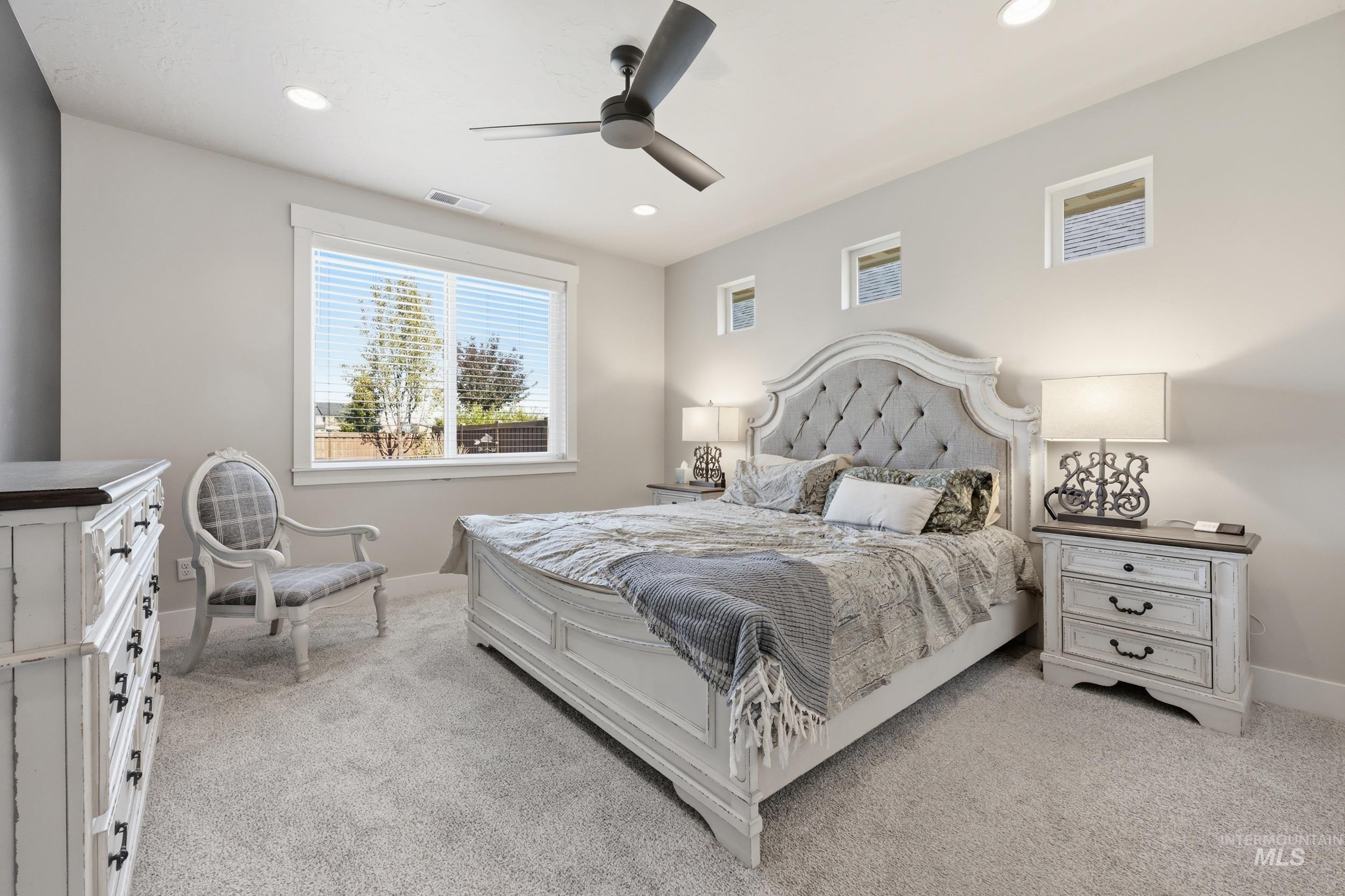 6548 N Oakstone Ave, Meridian, Idaho 83646, 3 Bedrooms, 2 Bathrooms, Residential For Sale, Price $584,000, 98991670