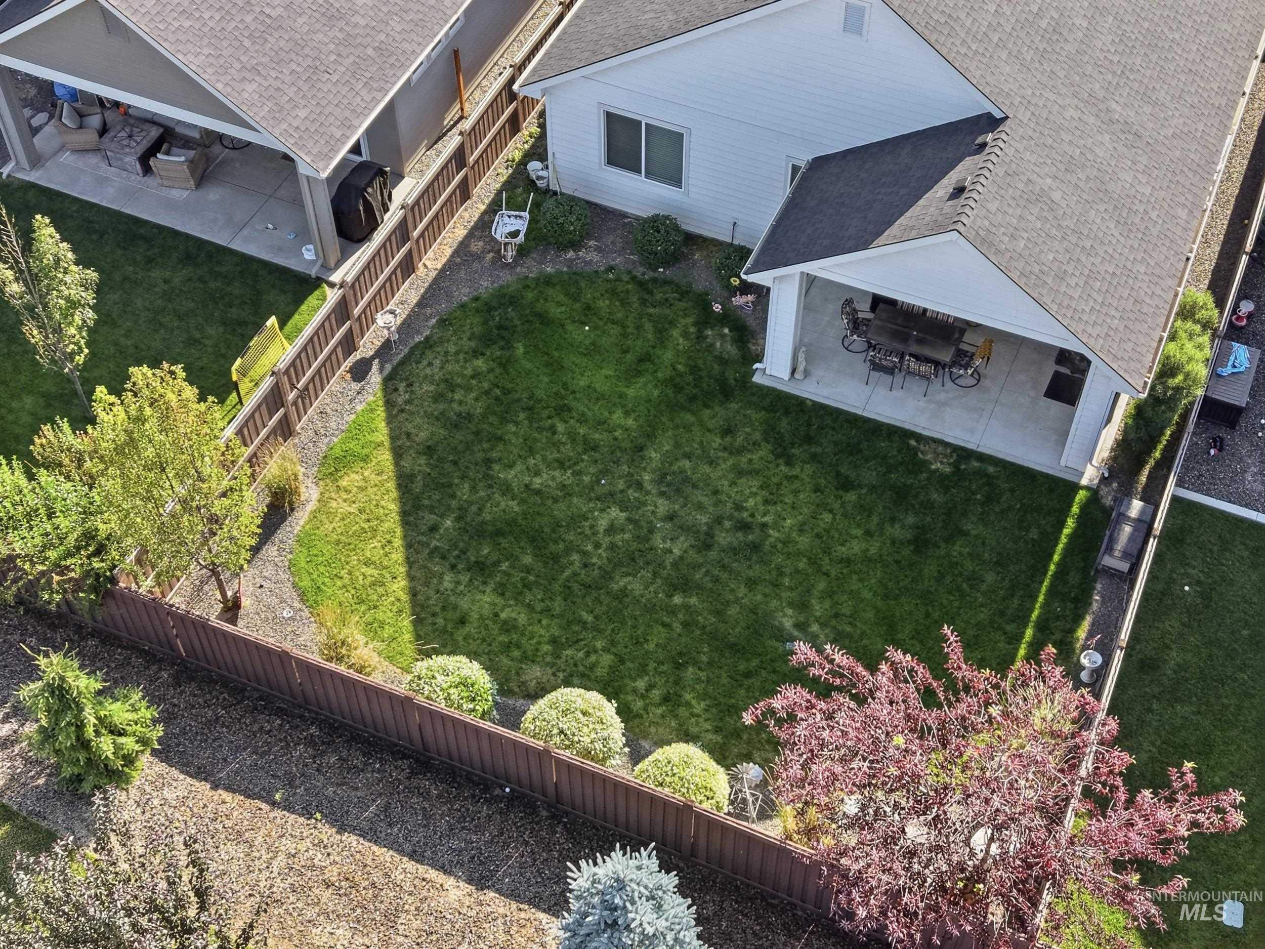 6548 N Oakstone Ave, Meridian, Idaho 83646, 3 Bedrooms, 2 Bathrooms, Residential For Sale, Price $584,000, 98991670
