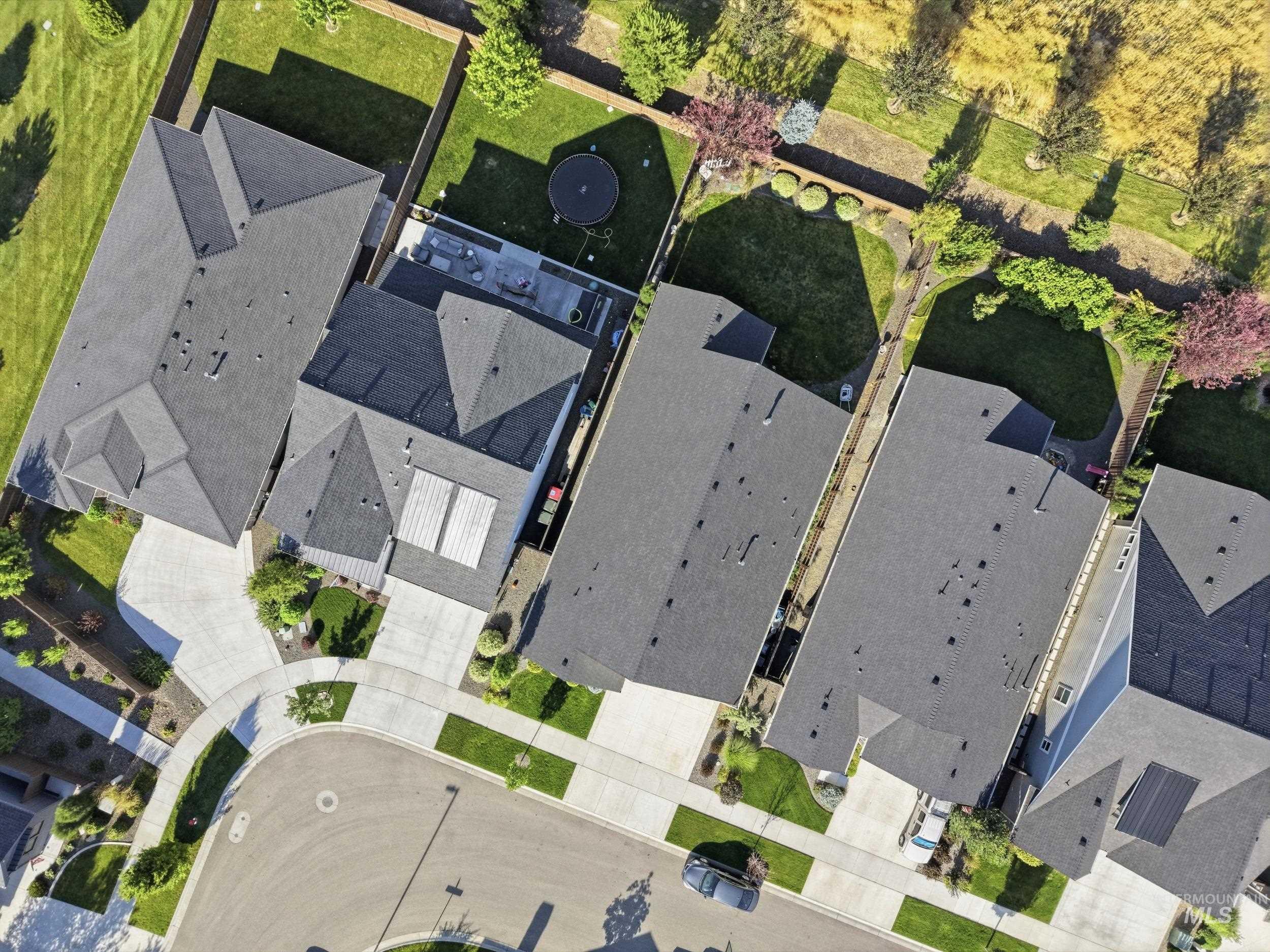 6548 N Oakstone Ave, Meridian, Idaho 83646, 3 Bedrooms, 2 Bathrooms, Residential For Sale, Price $584,000, 98991670