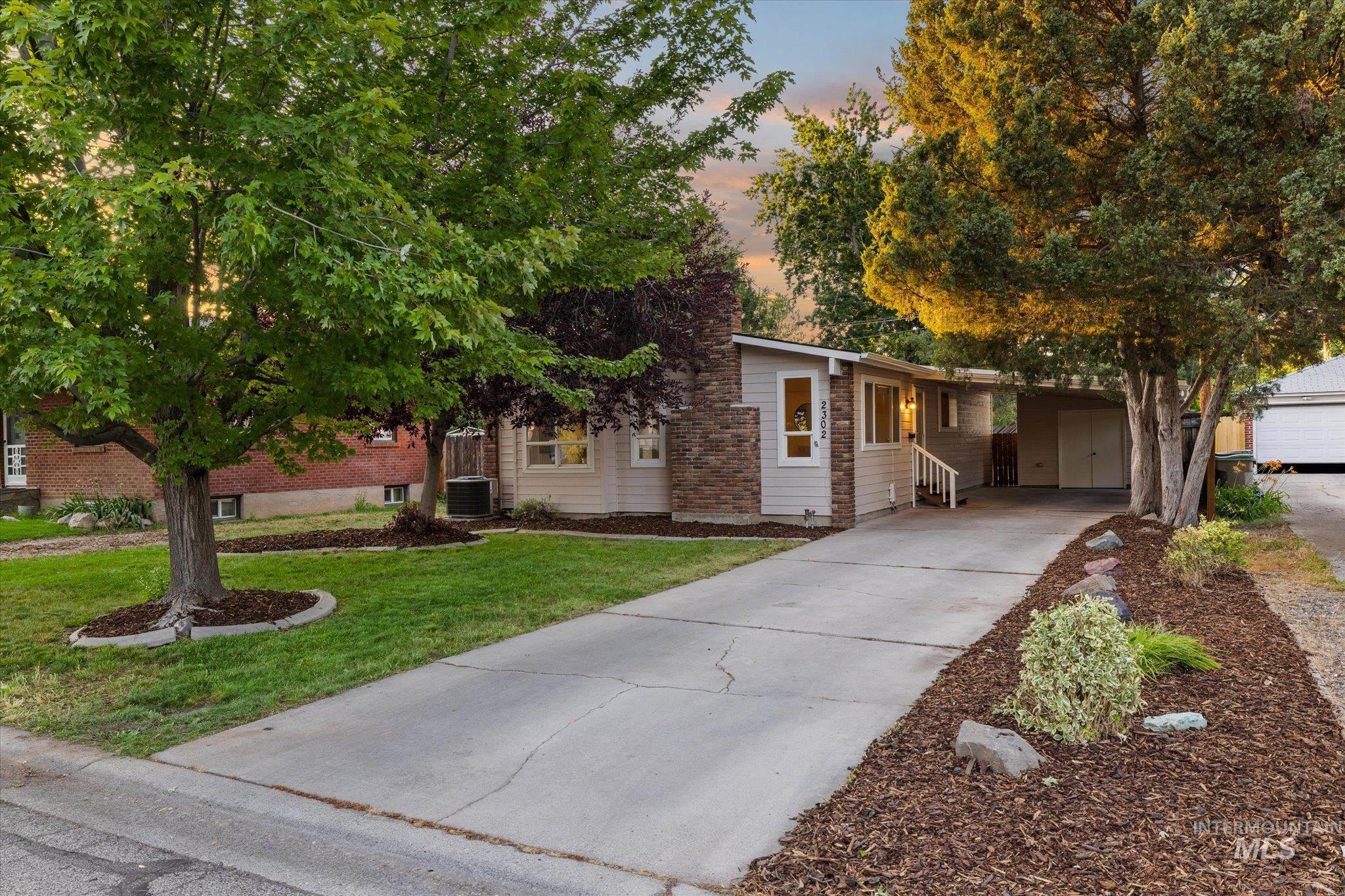 2302 W Pendleton St, Boise, Idaho 83705, 3 Bedrooms, 1 Bathroom, Residential For Sale, Price $429,900,MLS 98991671