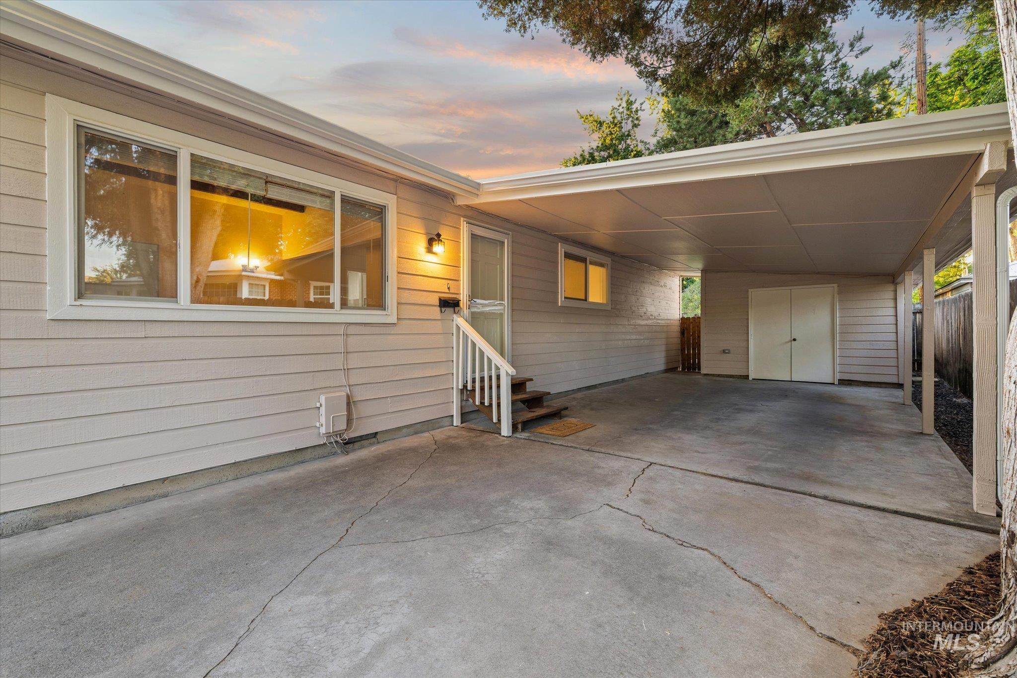 2302 W Pendleton St, Boise, Idaho 83705, 3 Bedrooms, 1 Bathroom, Residential For Sale, Price $429,900,MLS 98991671