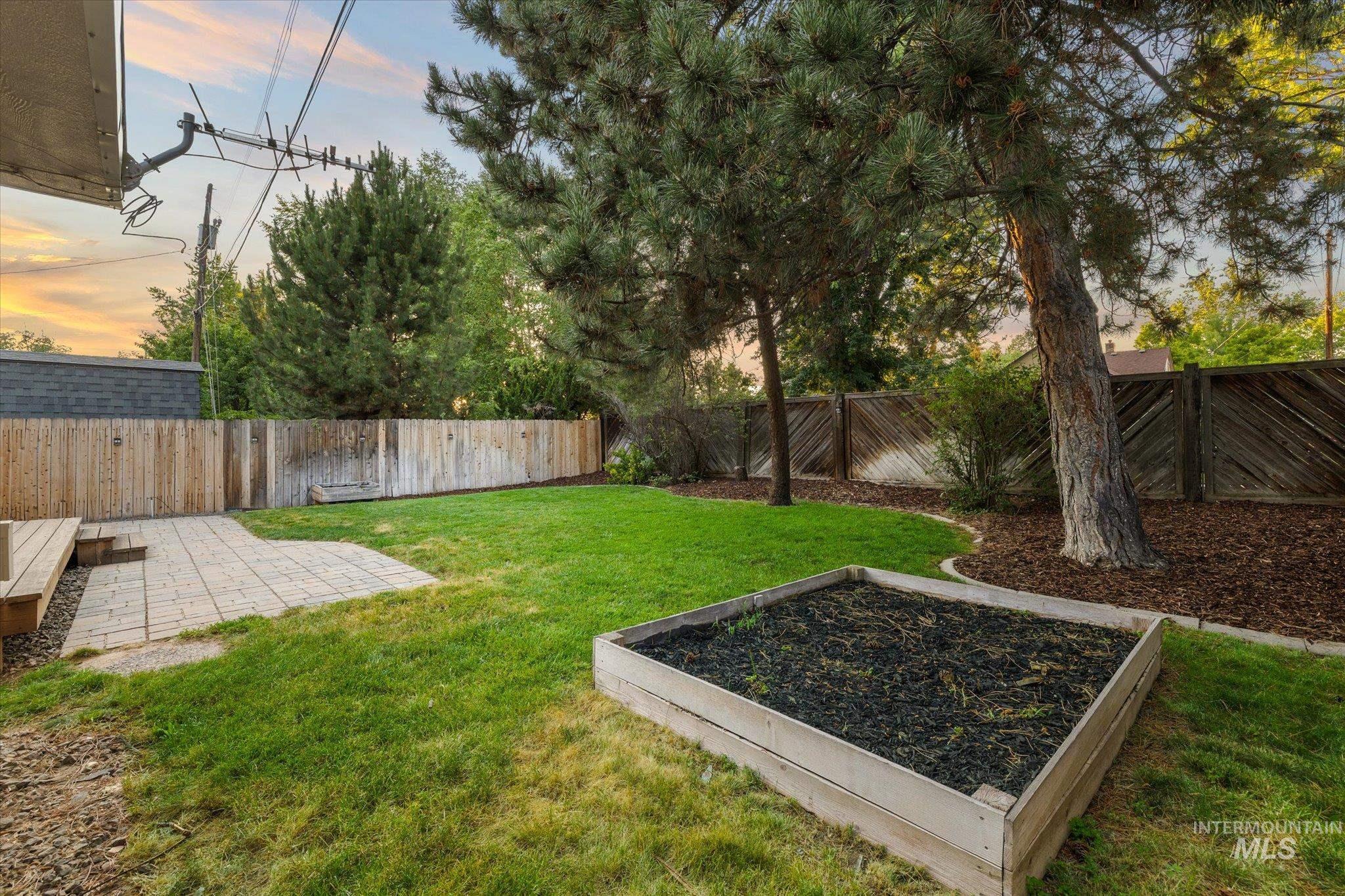 2302 W Pendleton St, Boise, Idaho 83705, 3 Bedrooms, 1 Bathroom, Residential For Sale, Price $429,900,MLS 98991671
