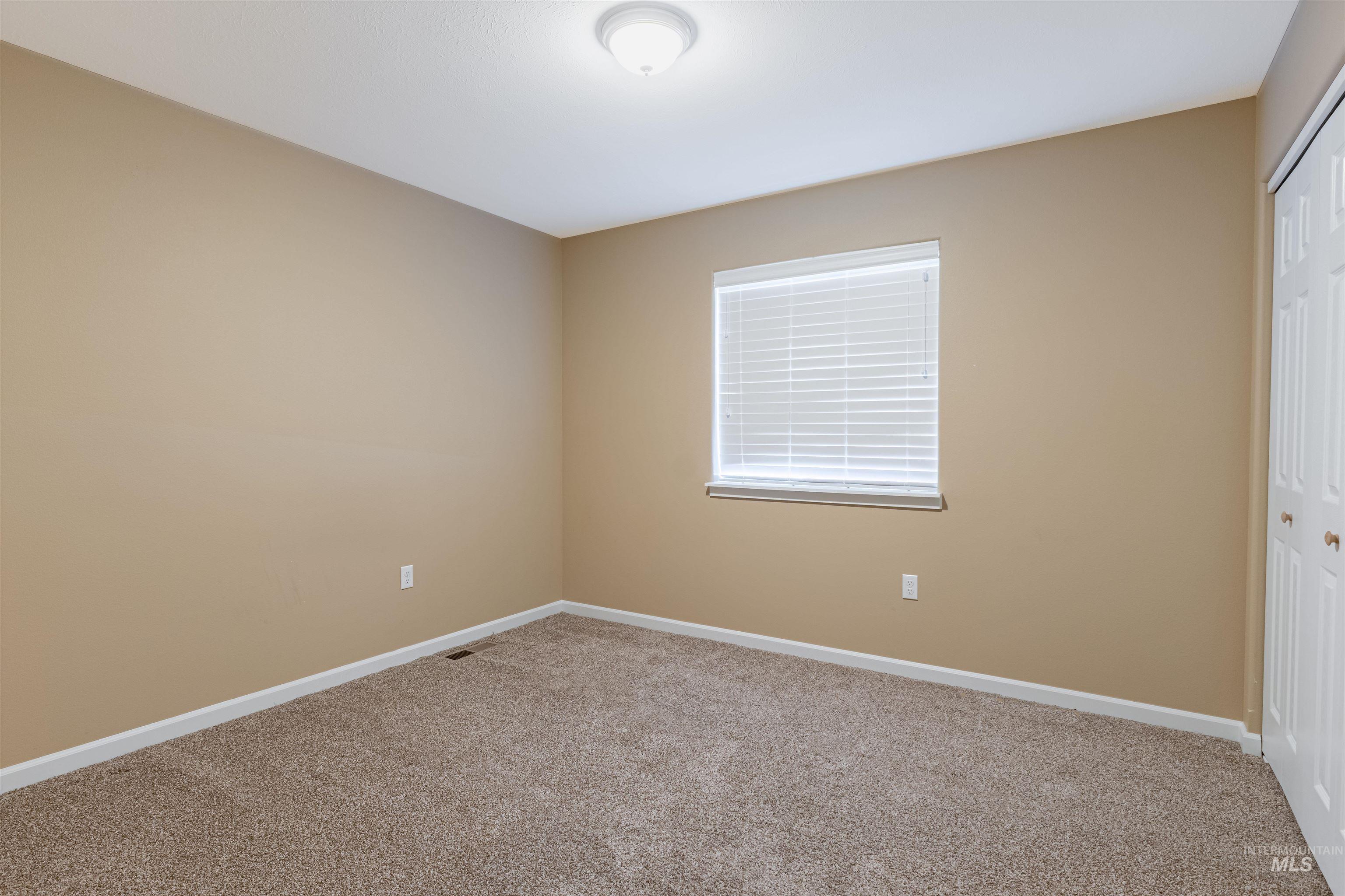 721 LINDEN AVE, Lewiston, Idaho 83501-0000, 3 Bedrooms, 2.5 Bathrooms, Residential For Sale, Price $415,000,MLS 98991672