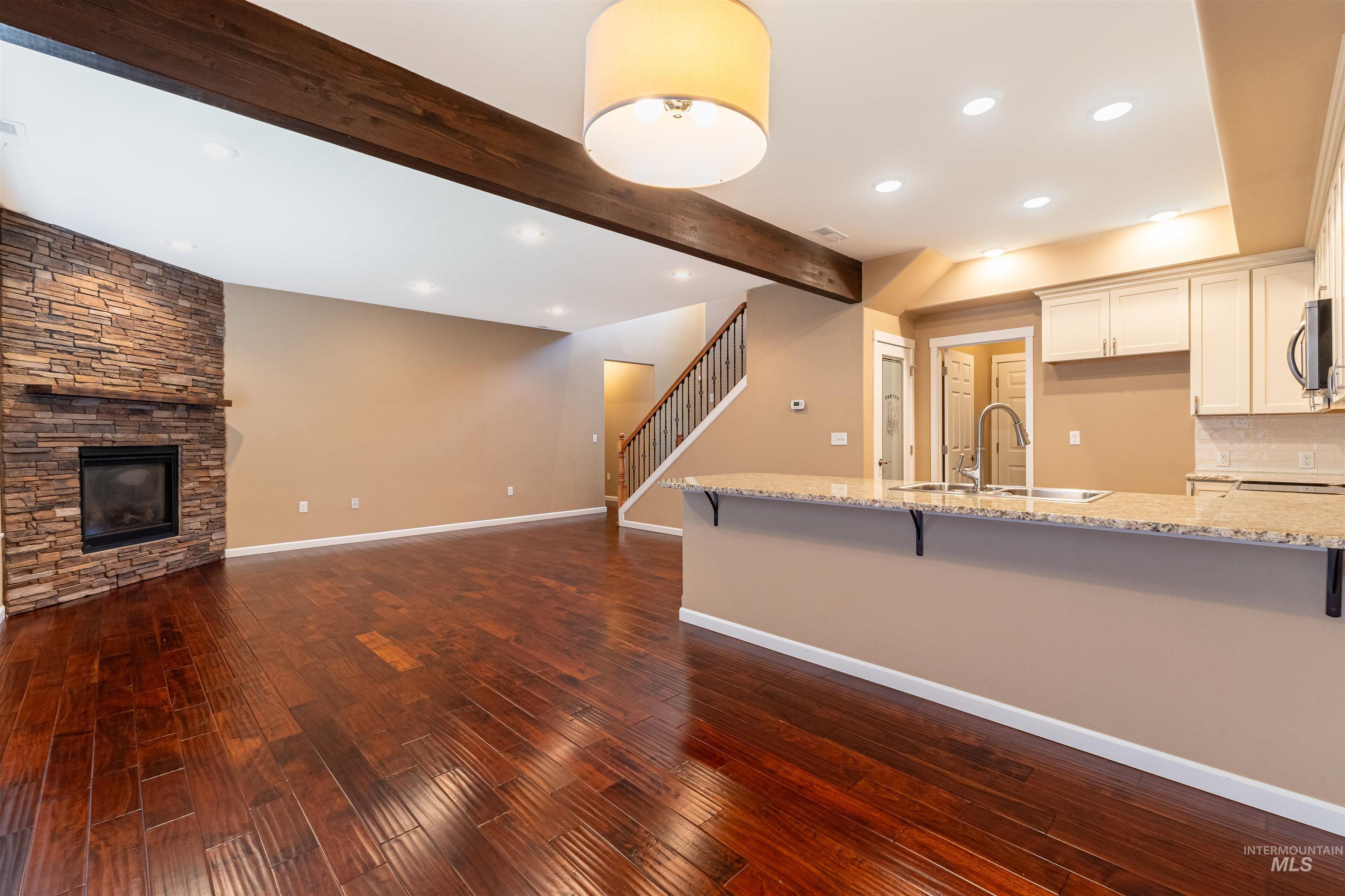 721 LINDEN AVE, Lewiston, Idaho 83501-0000, 3 Bedrooms, 2.5 Bathrooms, Residential For Sale, Price $415,000,MLS 98991672
