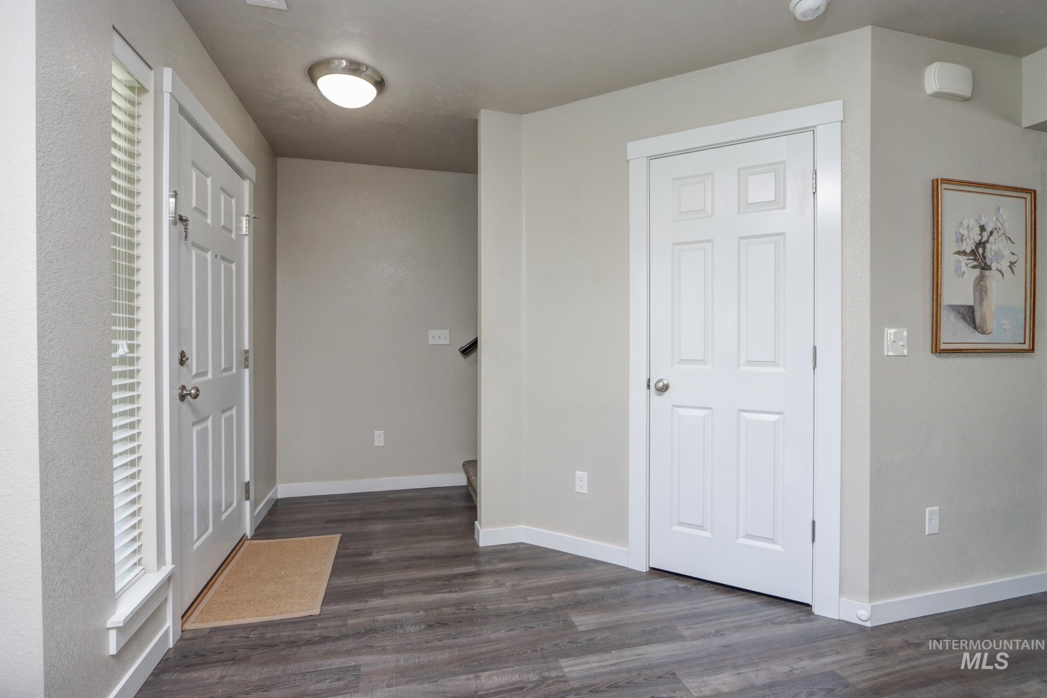 3739 N Warm Creek Ave, Meridian, Idaho 83646, 3 Bedrooms, 2.5 Bathrooms, Residential For Sale, Price $415,000,MLS 98991674
