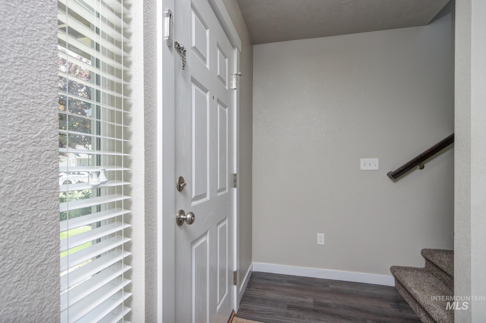 3739 N Warm Creek Ave, Meridian, Idaho 83646, 3 Bedrooms, 2.5 Bathrooms, Residential For Sale, Price $415,000,MLS 98991674