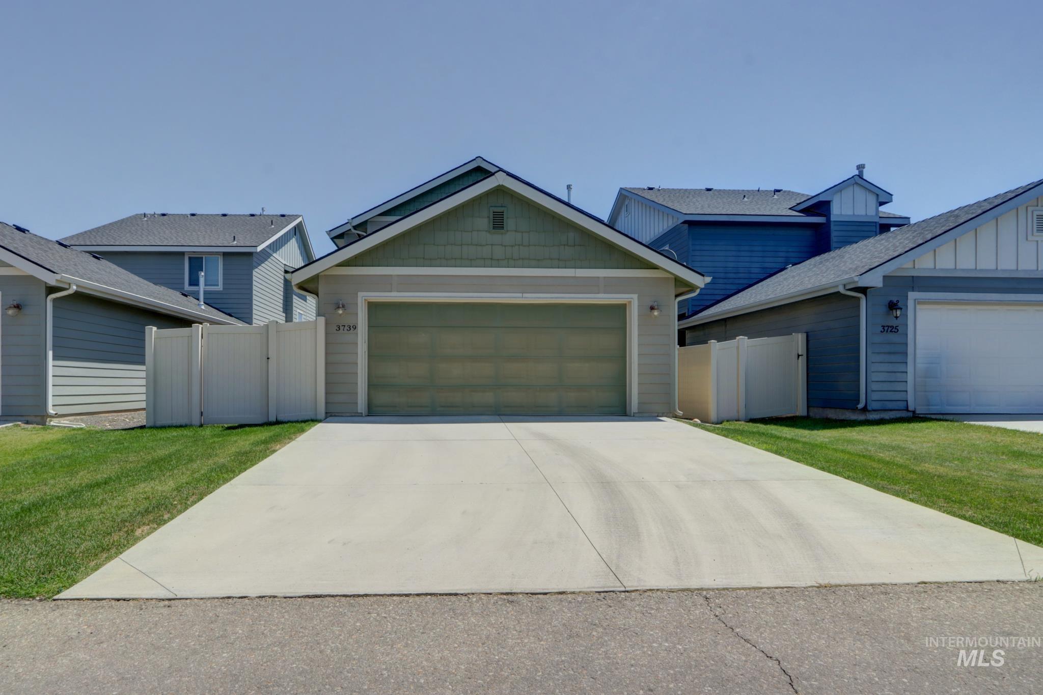 3739 N Warm Creek Ave, Meridian, Idaho 83646, 3 Bedrooms, 2.5 Bathrooms, Residential For Sale, Price $415,000,MLS 98991674
