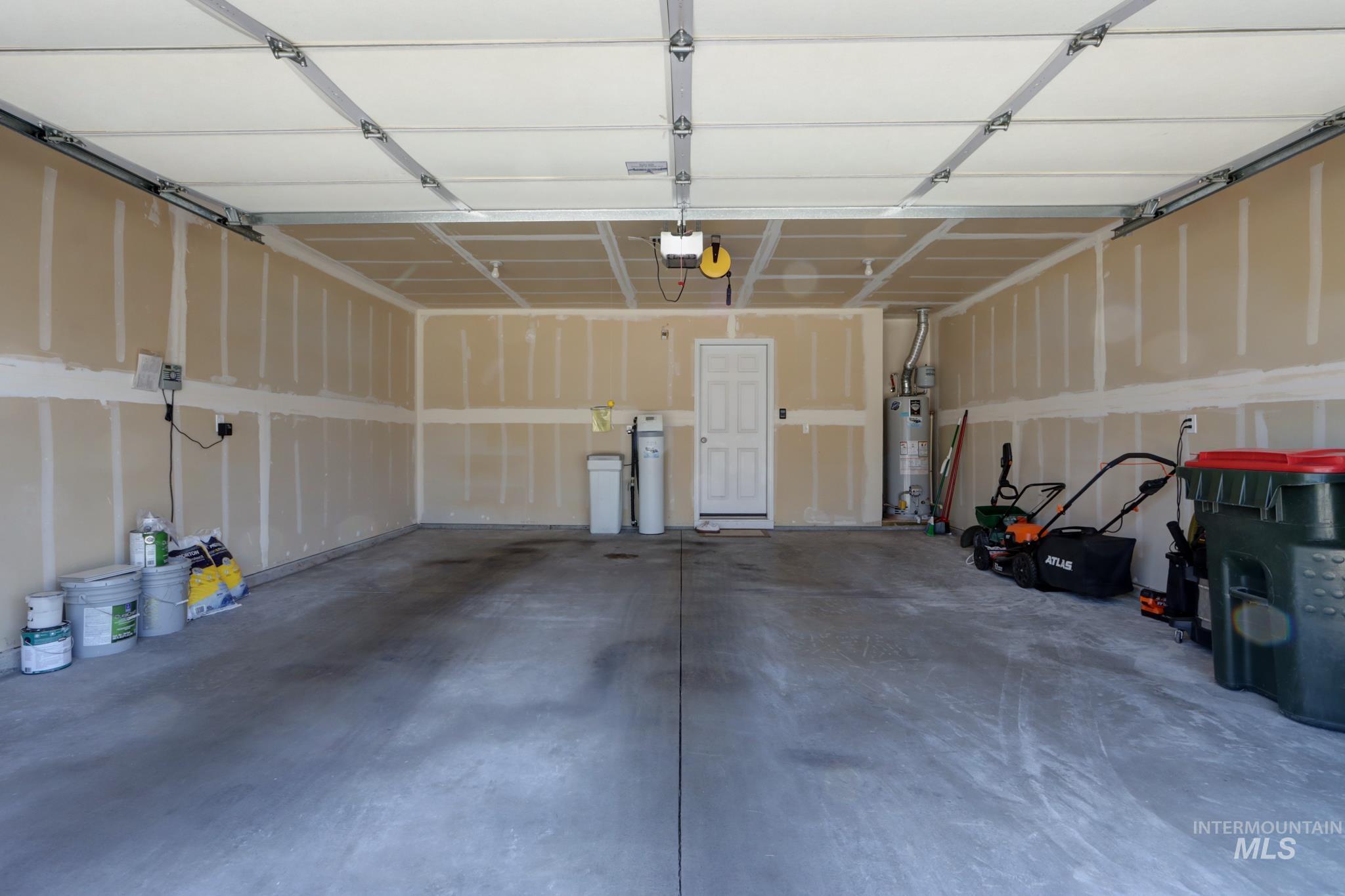 3739 N Warm Creek Ave, Meridian, Idaho 83646, 3 Bedrooms, 2.5 Bathrooms, Residential For Sale, Price $415,000,MLS 98991674