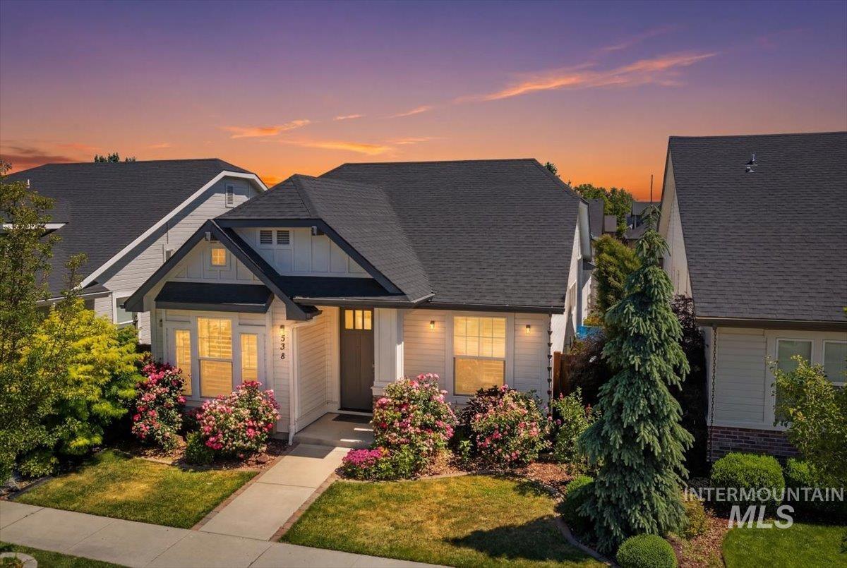 538 W Cagney St, Meridian, Idaho 83646, 3 Bedrooms, 2 Bathrooms, Residential Income For Sale, Price $525,000,MLS 98991675
