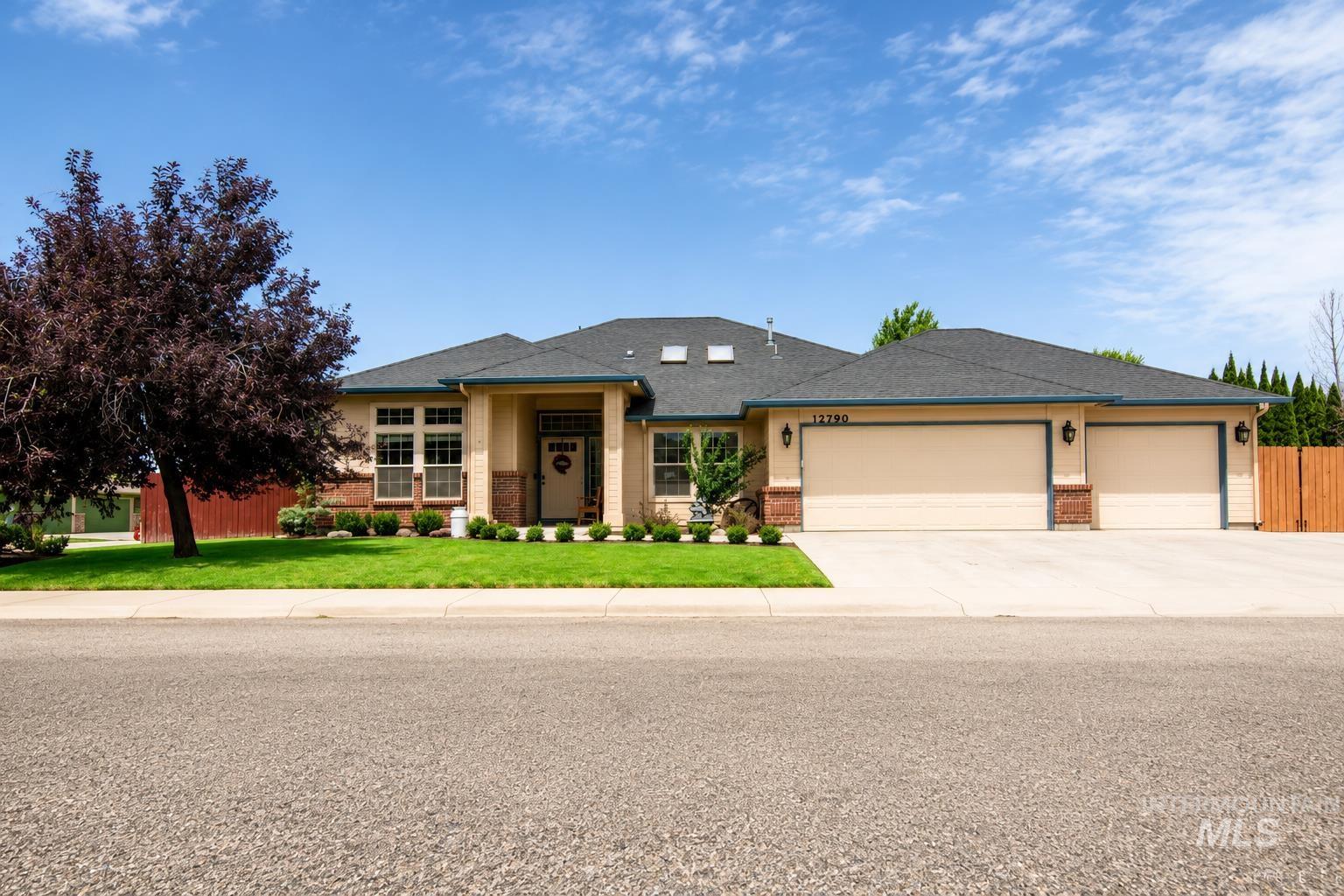 12790 W Renwick, Boise, Idaho 83709, 4 Bedrooms, 2 Bathrooms, Residential For Sale, Price $599,900, 98991679