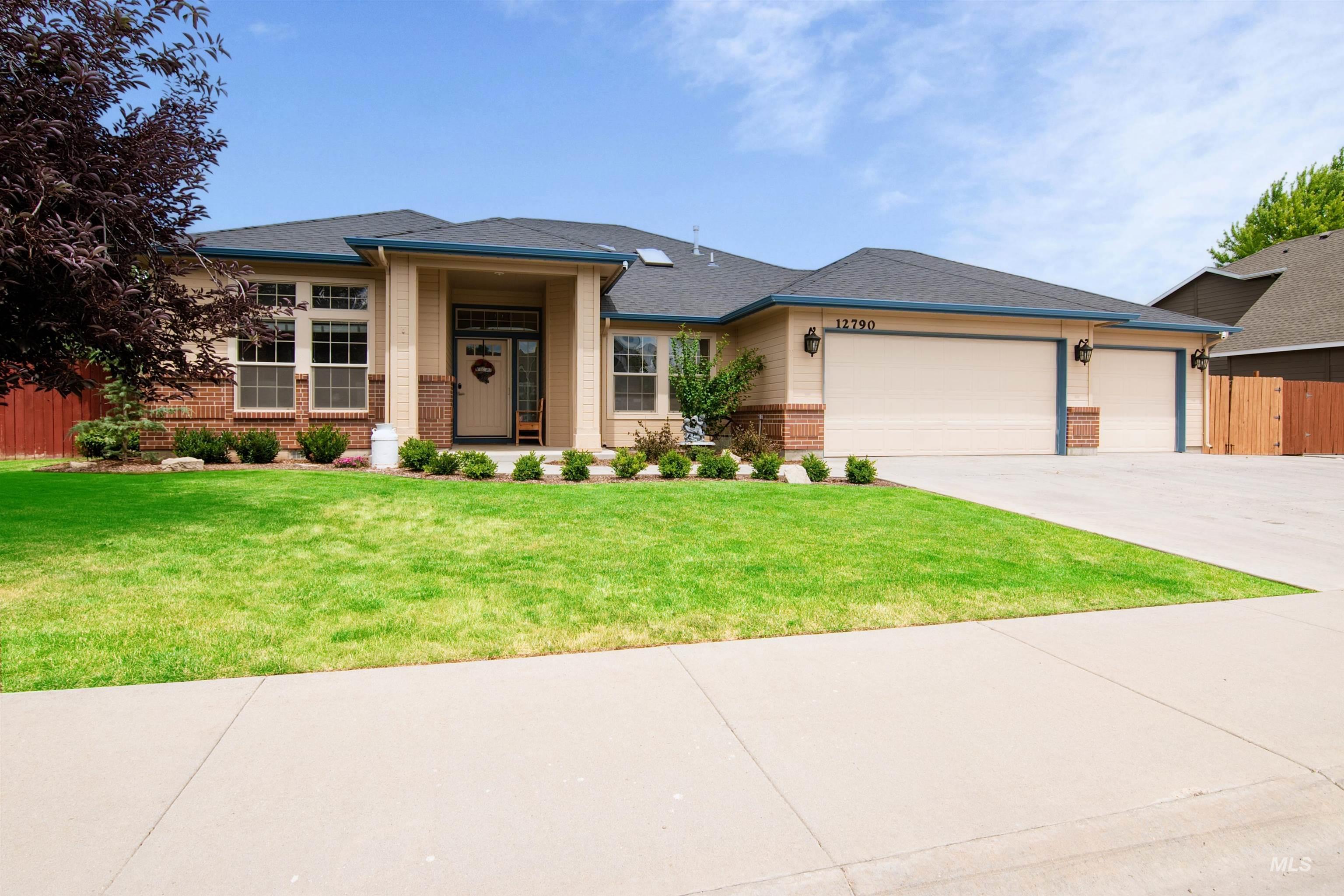 12790 W Renwick, Boise, Idaho 83709, 4 Bedrooms, 2 Bathrooms, Residential For Sale, Price $599,900, 98991679