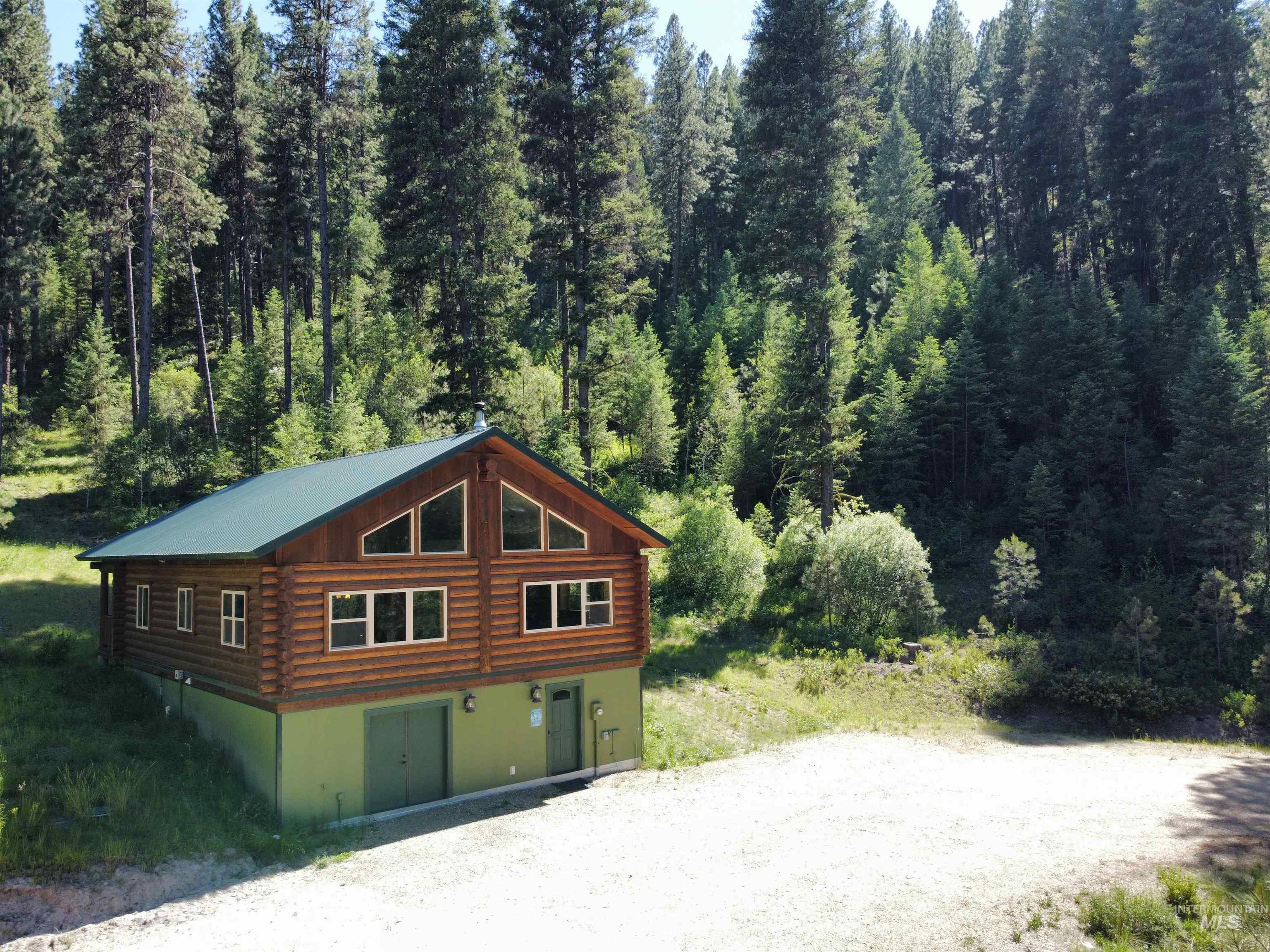 11 Riverstone Bend, Idaho City, Idaho 83631, 2 Bedrooms, 1 Bathroom, Residential For Sale, Price $675,000, 98991681