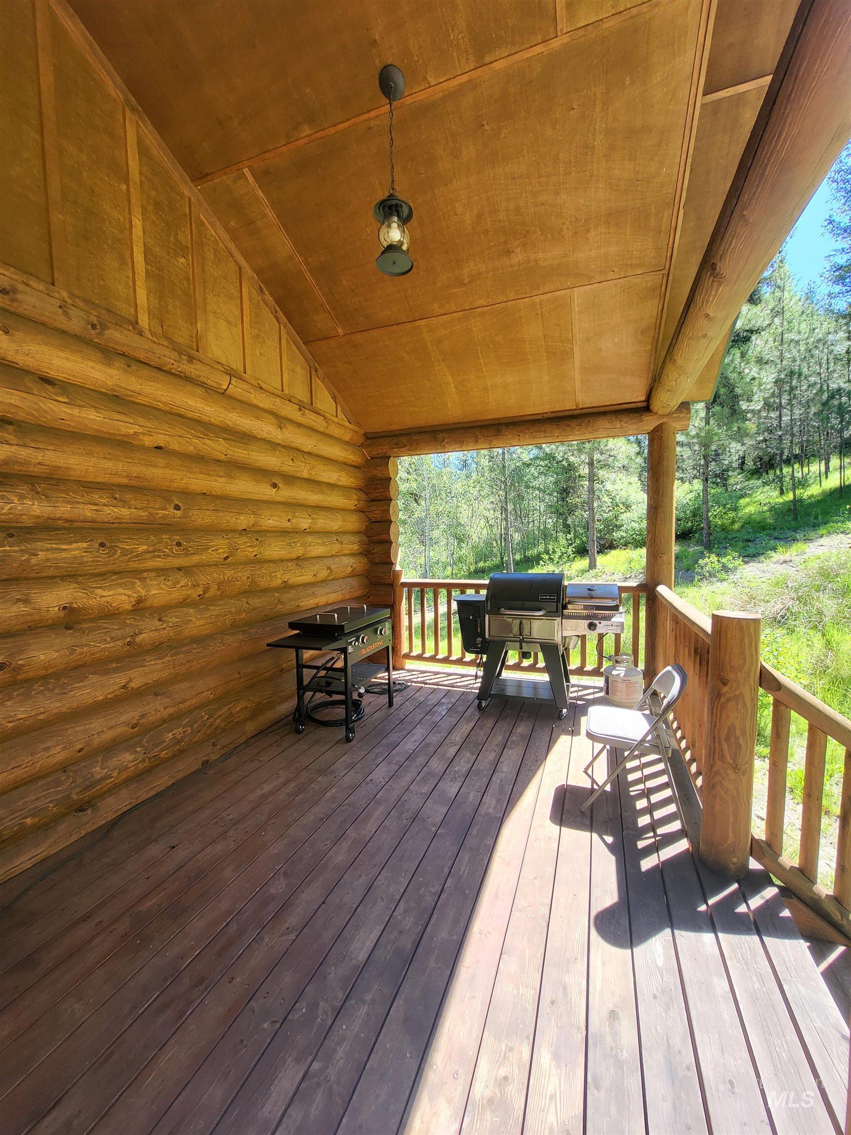 11 Riverstone Bend, Idaho City, Idaho 83631, 2 Bedrooms, 1 Bathroom, Residential For Sale, Price $675,000, 98991681