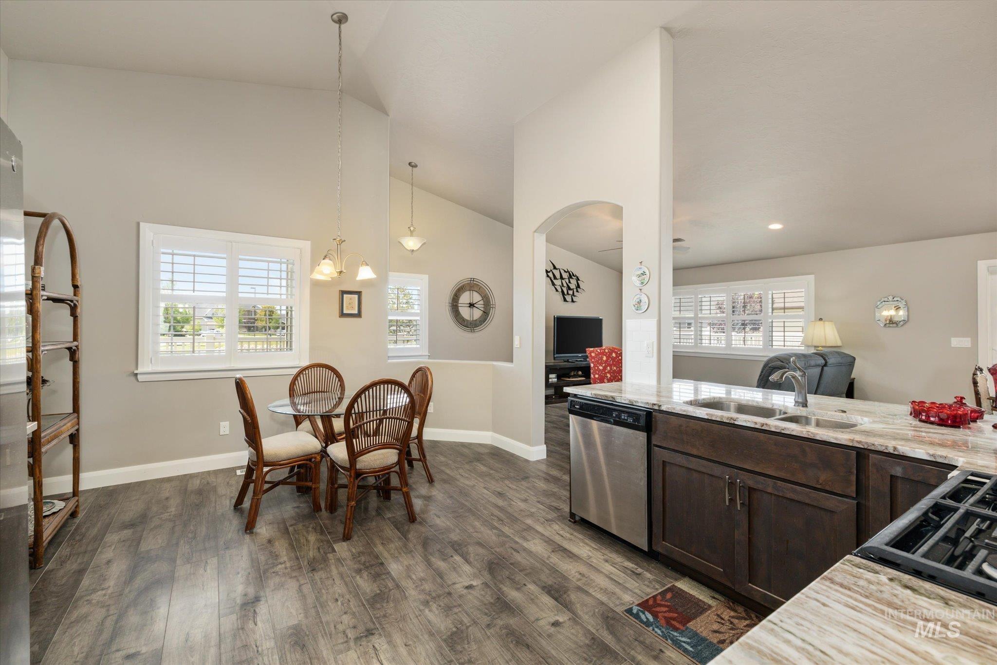 17426 N Flagstaff Way, Nampa, Idaho 83687, 3 Bedrooms, 2 Bathrooms, Residential For Sale, Price $445,000,MLS 98991683