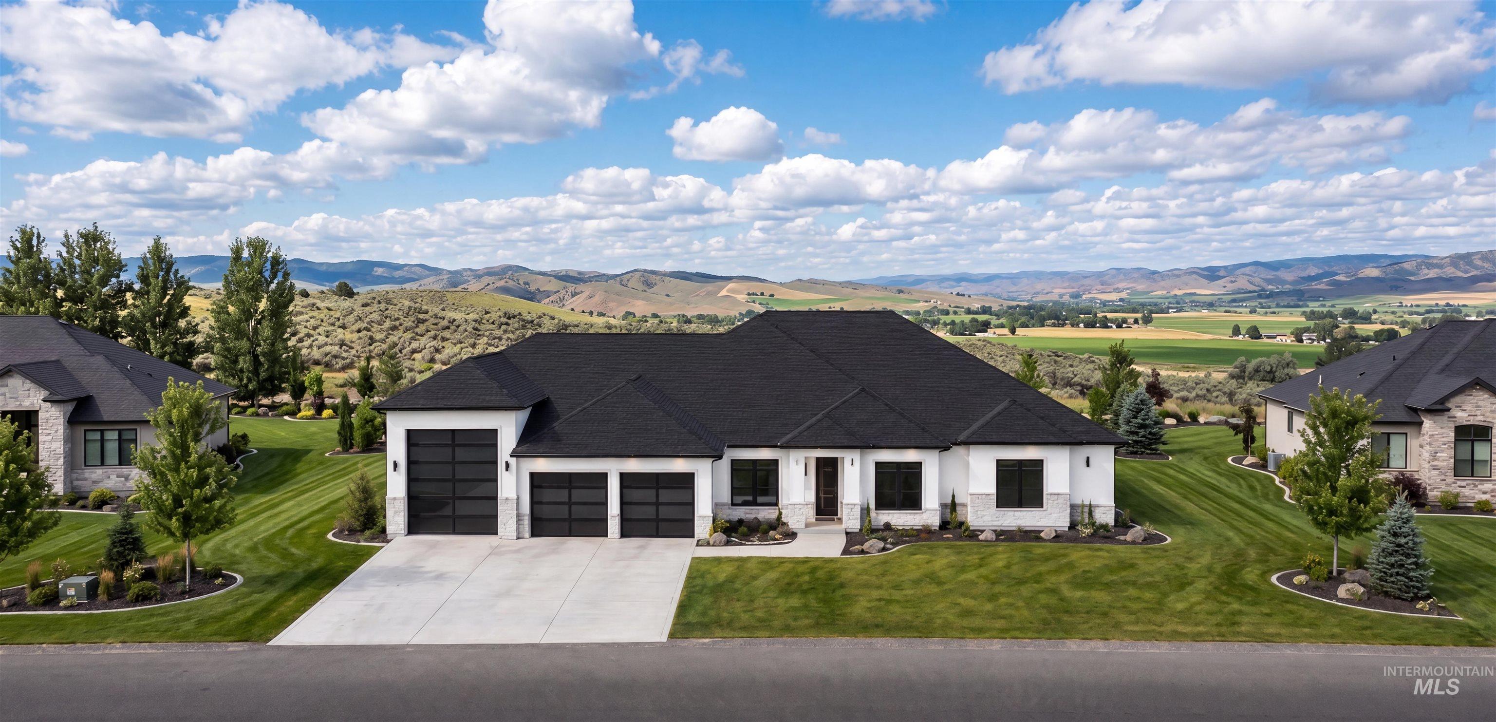 7167 Sidewinder Rd, Star, Idaho 83669, 4 Bedrooms, 3.5 Bathrooms, Residential For Sale, Price $1,390,000,MLS 98991687