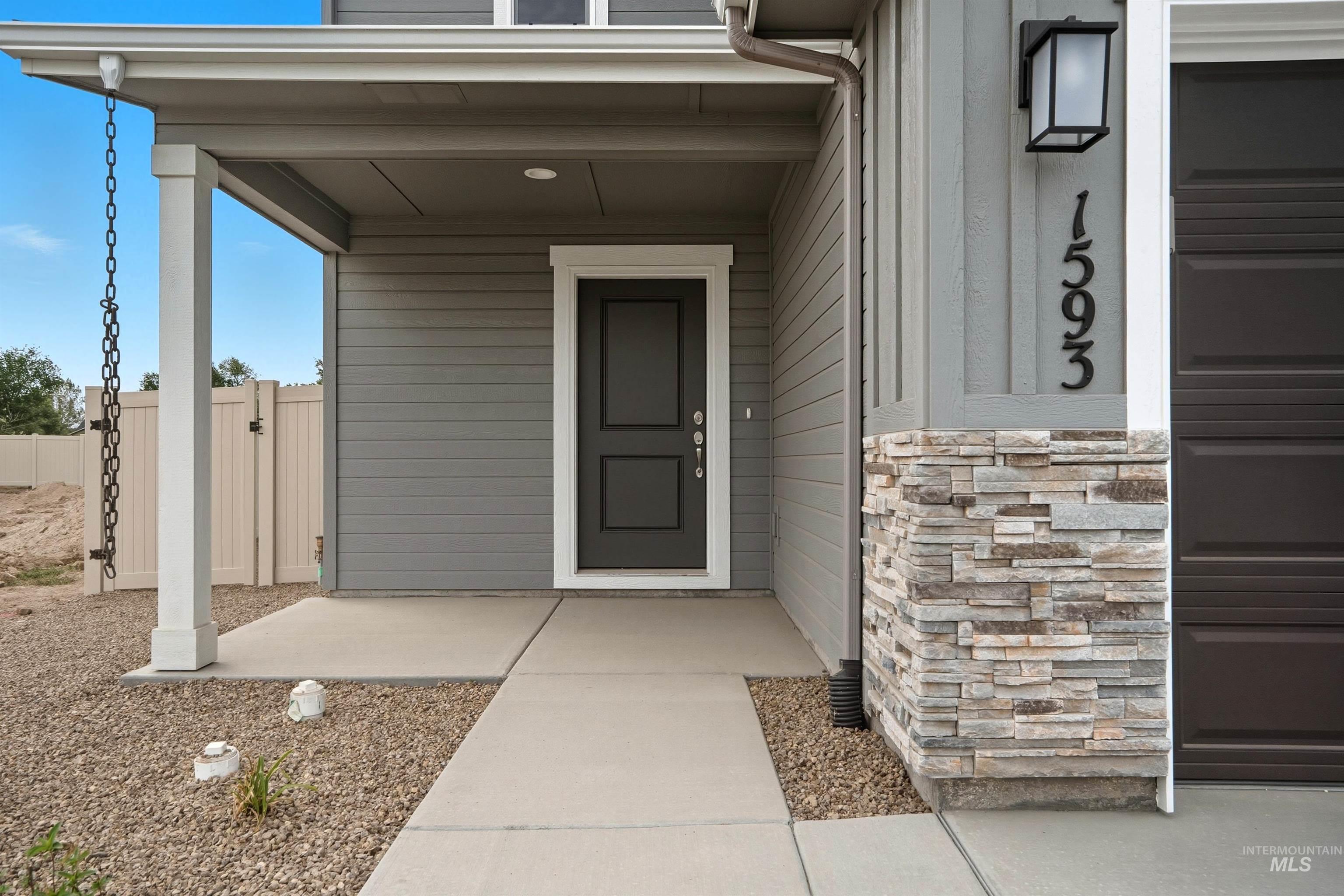 150 W Omphale St., Kuna, Idaho 83634, 4 Bedrooms, 2.5 Bathrooms, Residential For Sale, Price $449,990,MLS 98991688