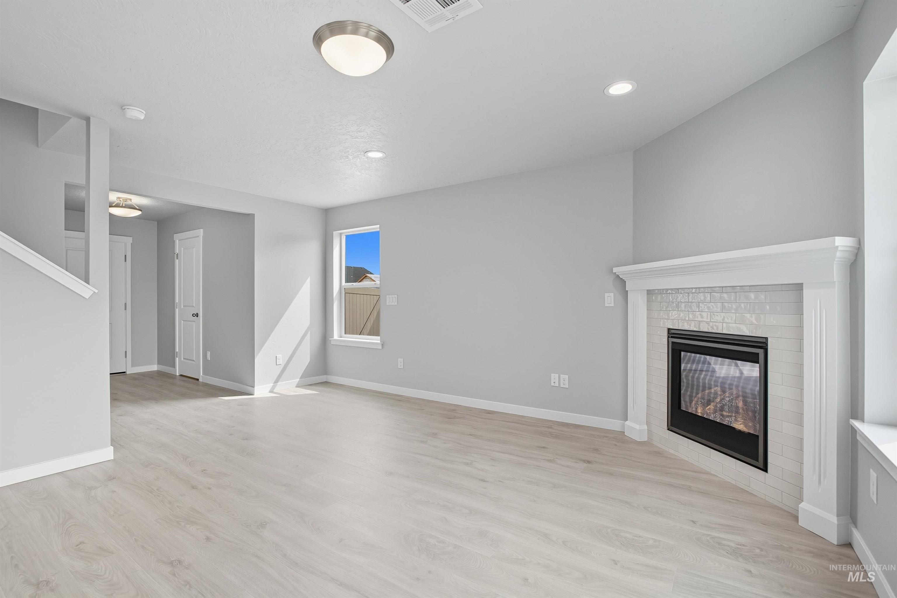 150 W Omphale St., Kuna, Idaho 83634, 4 Bedrooms, 2.5 Bathrooms, Residential For Sale, Price $449,990,MLS 98991688