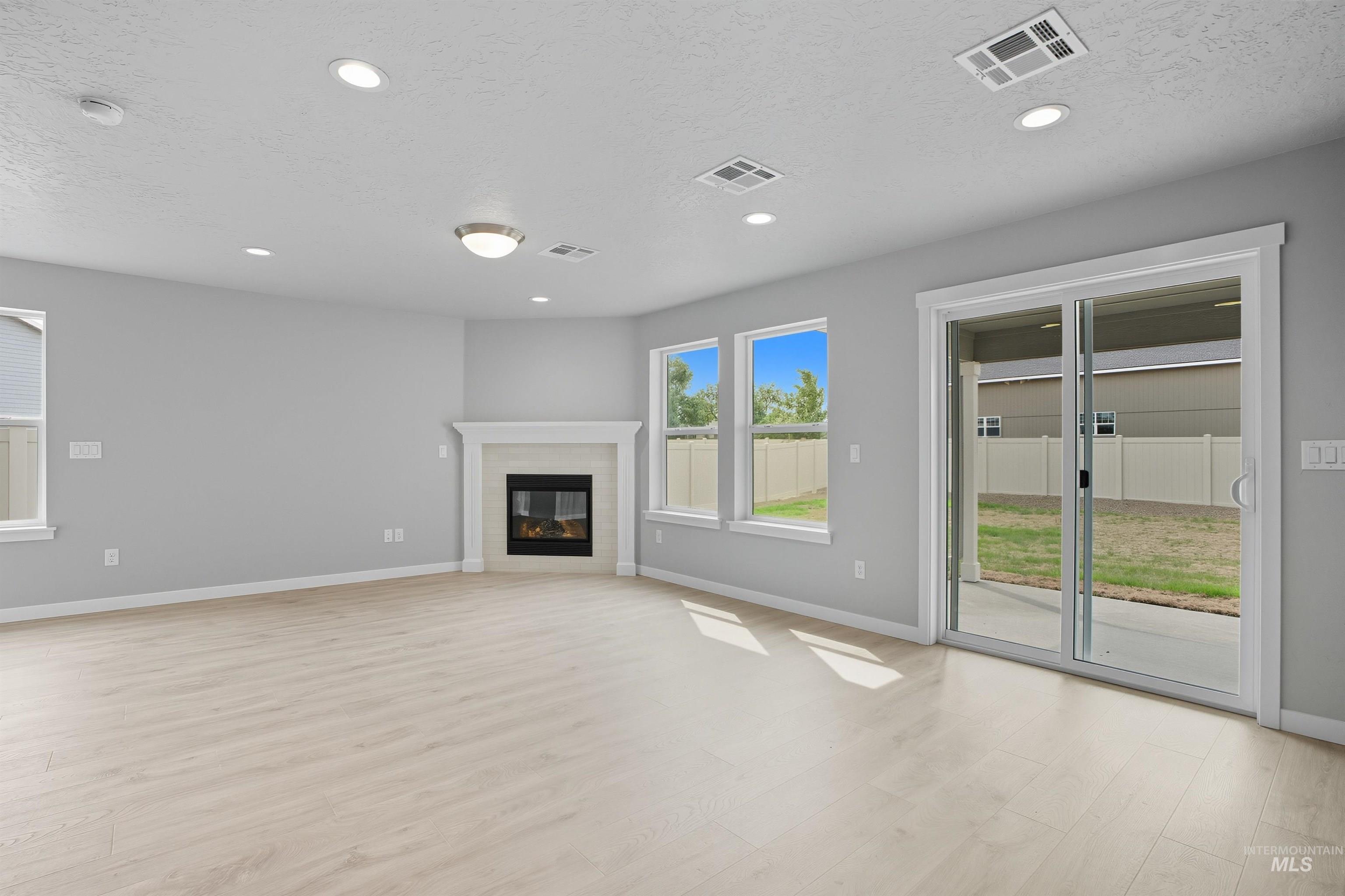 150 W Omphale St., Kuna, Idaho 83634, 4 Bedrooms, 2.5 Bathrooms, Residential For Sale, Price $449,990,MLS 98991688