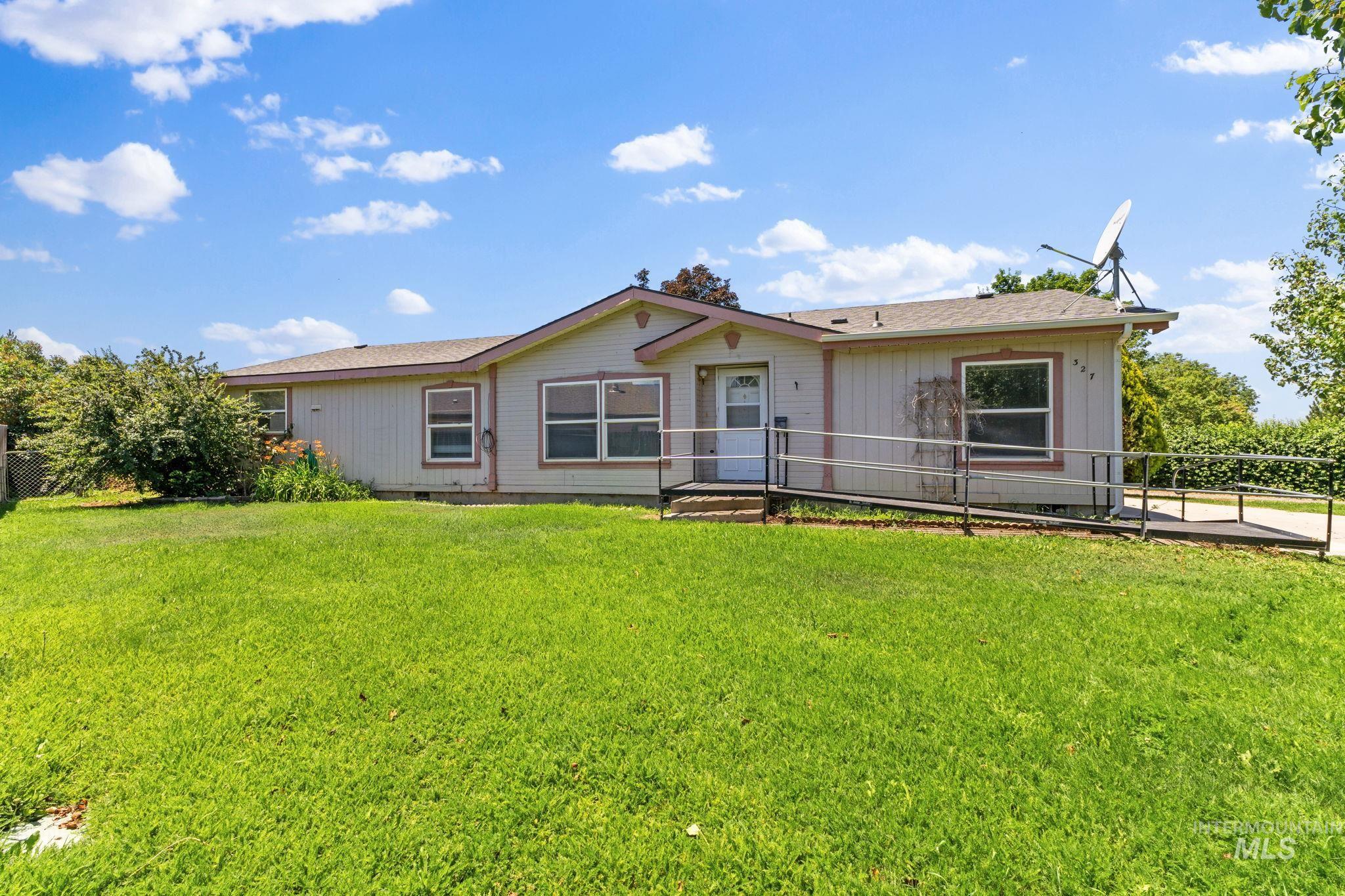327 W Ave I, Jerome, Idaho 83338, 3 Bedrooms, 2 Bathrooms, Residential For Sale, Price $20,000, 98991690