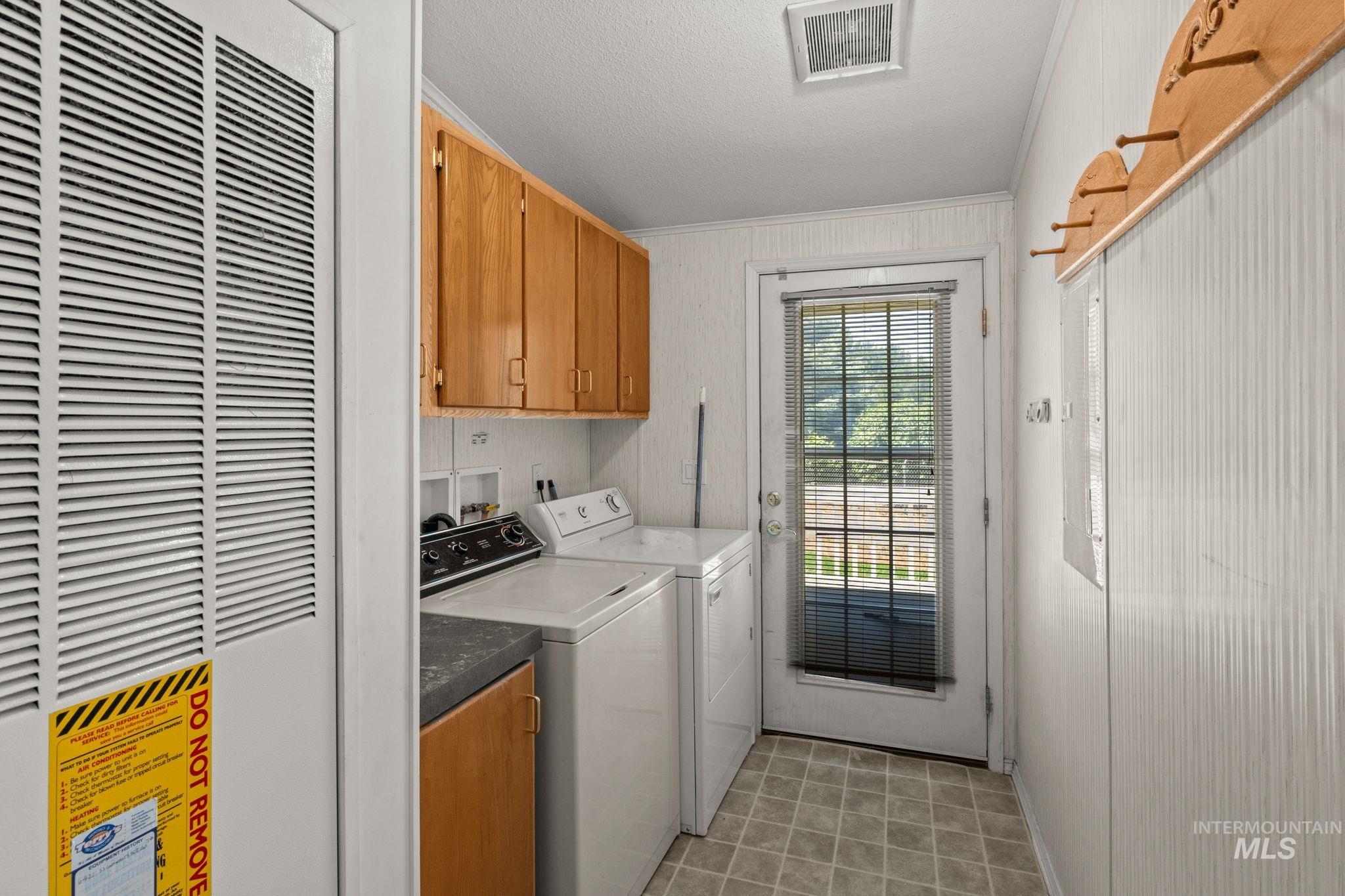 327 W Ave I, Jerome, Idaho 83338, 3 Bedrooms, 2 Bathrooms, Residential For Sale, Price $20,000, 98991690