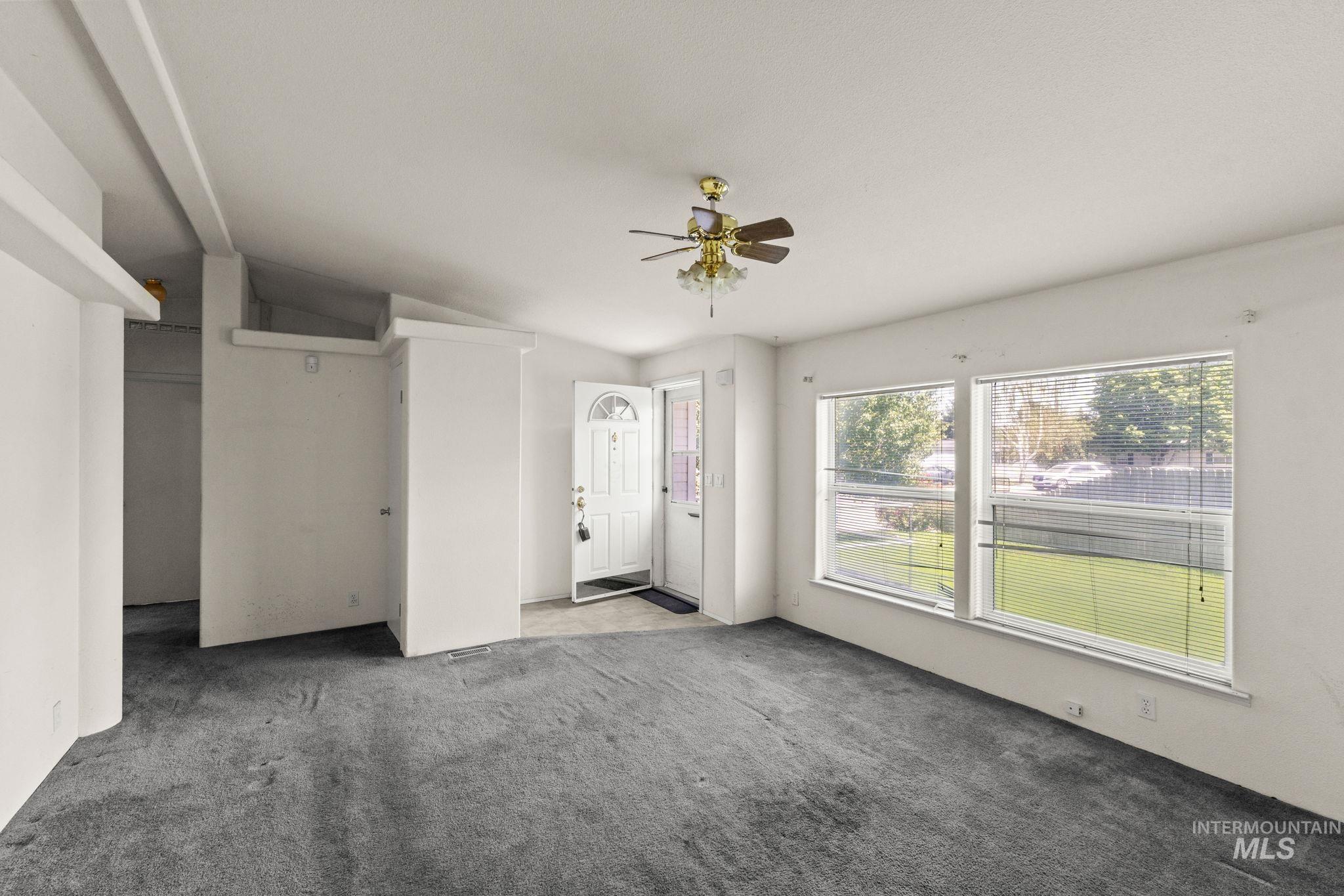 327 W Ave I, Jerome, Idaho 83338, 3 Bedrooms, 2 Bathrooms, Residential For Sale, Price $20,000, 98991690