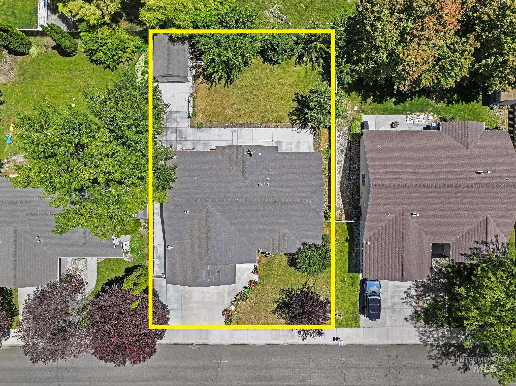 1488 Northern Pine Drive, Twin Falls, Idaho 83301, 3 Bedrooms, 2 Bathrooms, Residential For Sale, Price $417,000,MLS 98991691