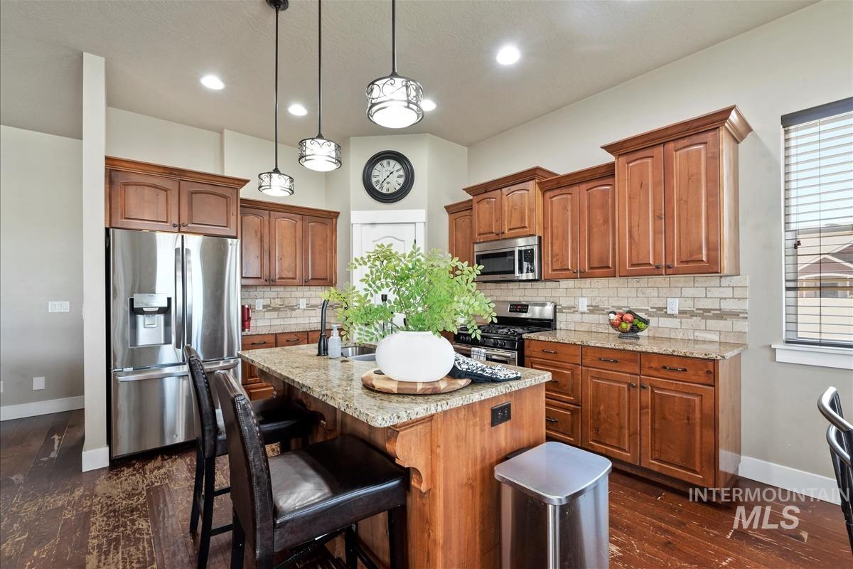 730 N Finsbury Way, Star, Idaho 83669, 3 Bedrooms, 2.5 Bathrooms, Residential For Sale, Price $579,000, 98991693