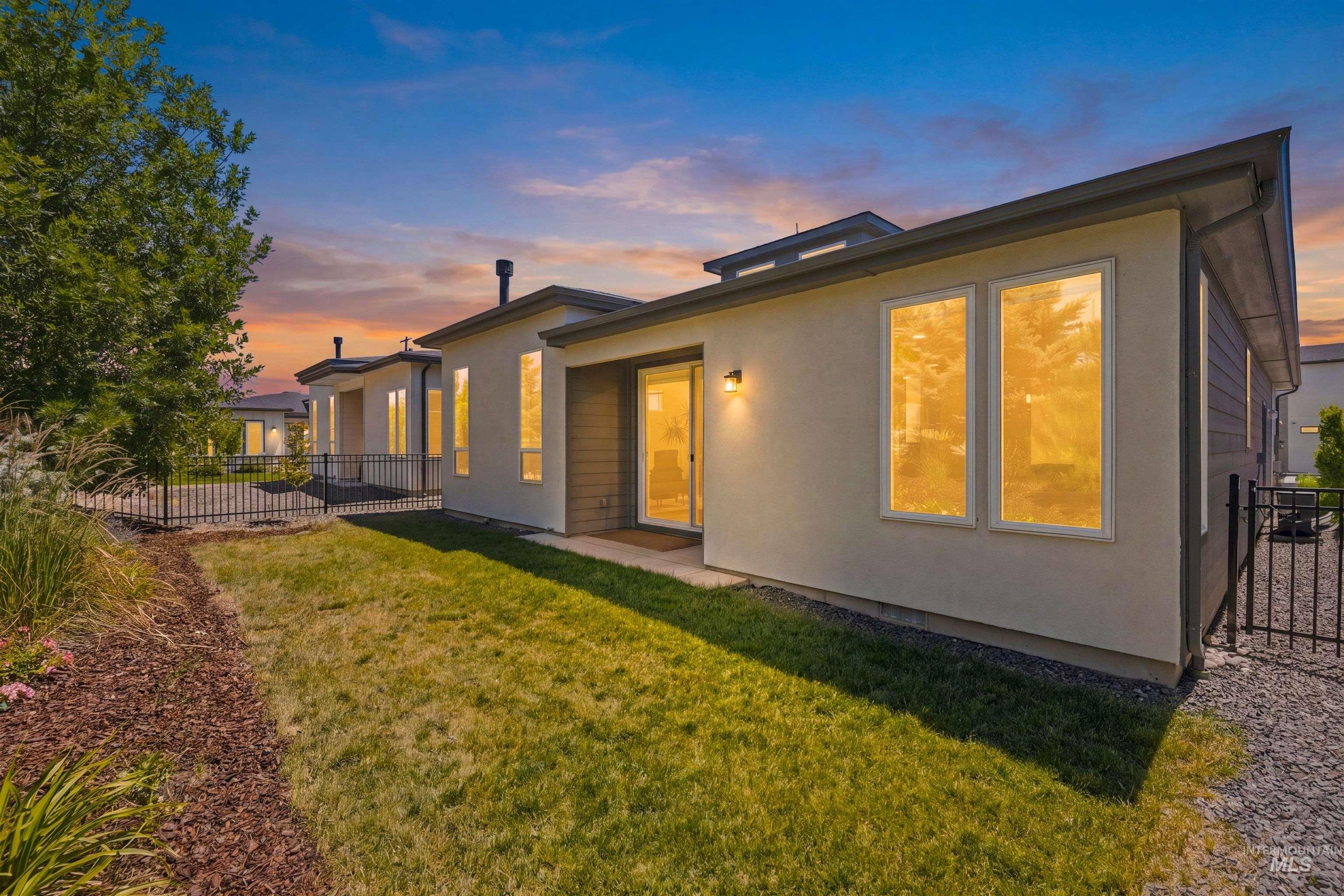 1520 E Jade Creek St, Eagle, Idaho 83616, 3 Bedrooms, 3.5 Bathrooms, Residential For Sale, Price $620,000, 98991696
