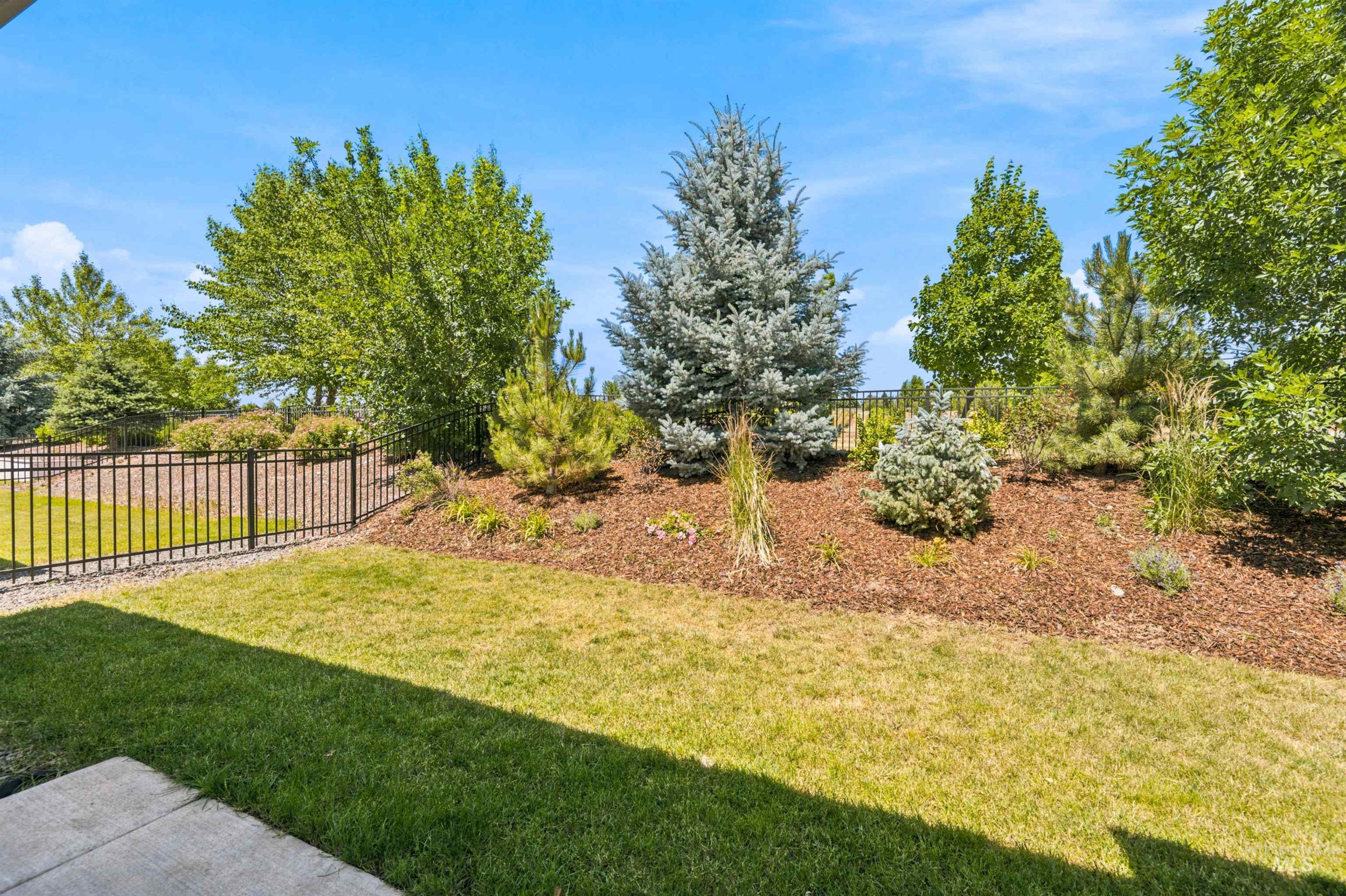 1520 E Jade Creek St, Eagle, Idaho 83616, 3 Bedrooms, 3.5 Bathrooms, Residential For Sale, Price $620,000, 98991696